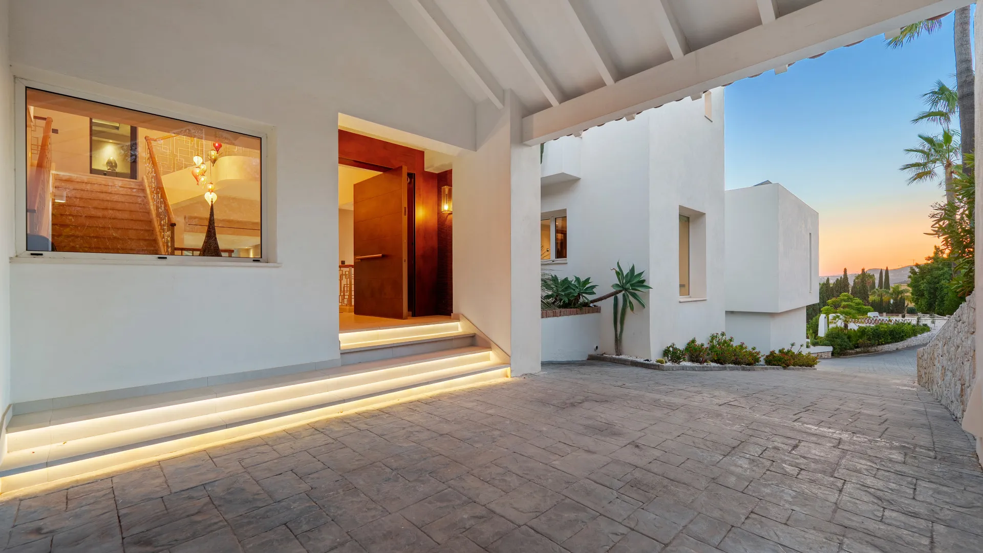 For sale 9 bedrooms villa in Puerto del Almendro