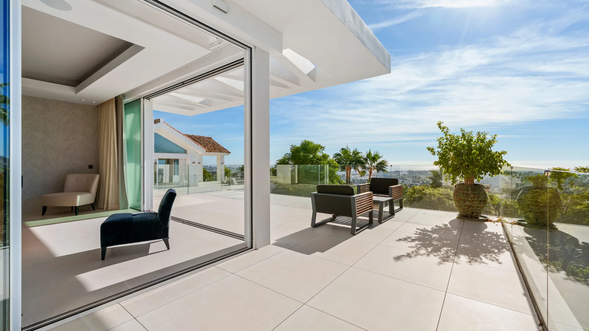For sale 9 bedrooms villa in Puerto del Almendro