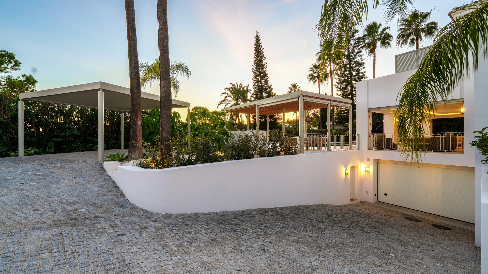 5 bedrooms villa in La Quinta for sale