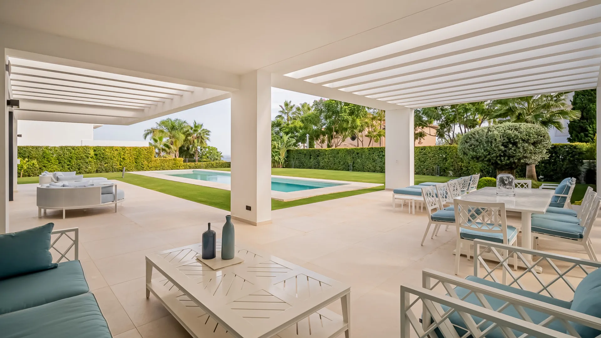 Villa a la venta en Los Flamingos con 5 dormitorios