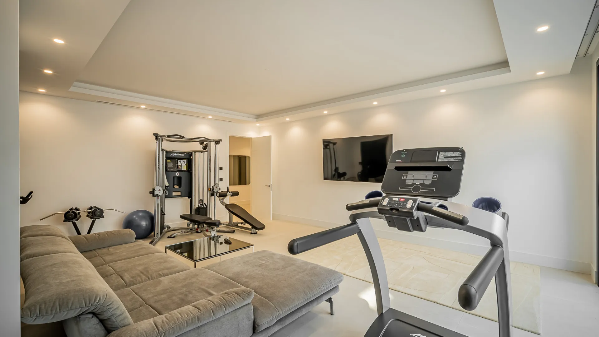 Villa a la venta en Los Flamingos con 5 dormitorios