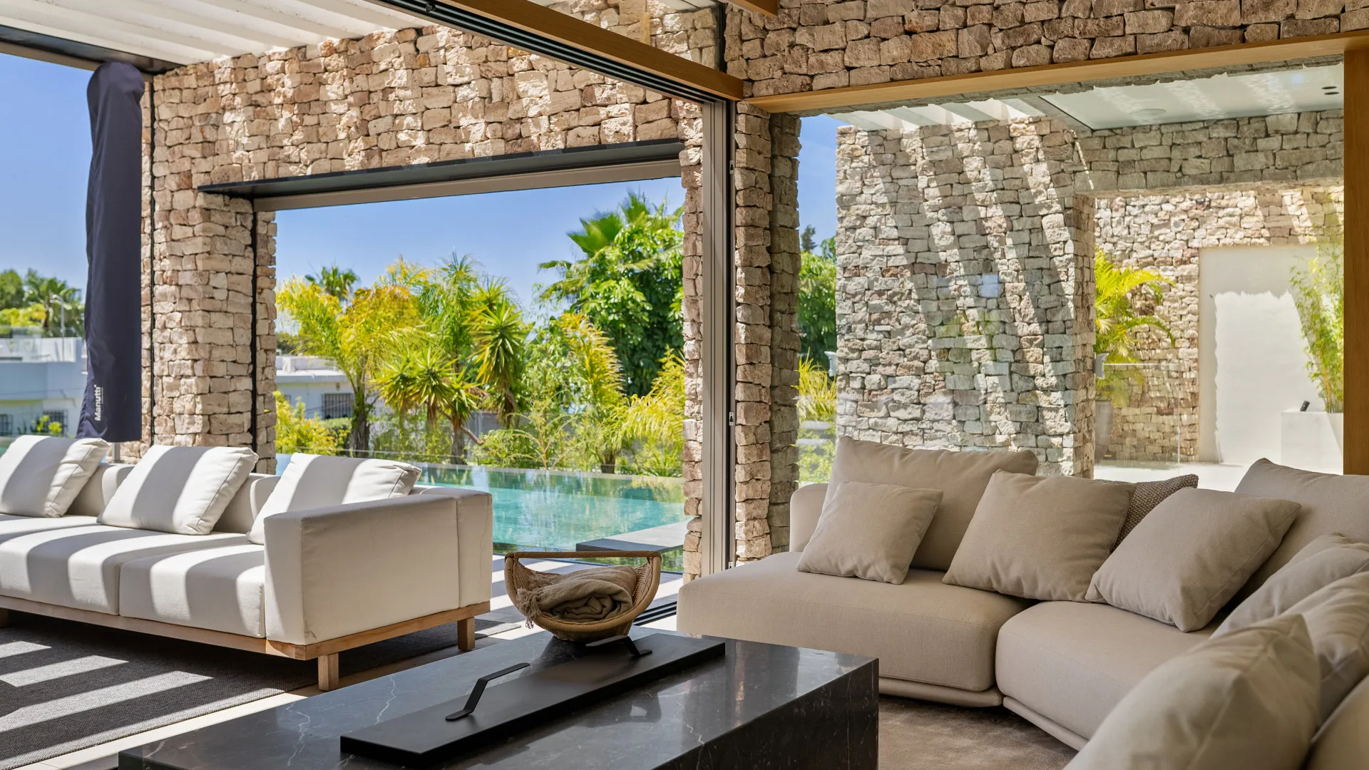 Villa en venta en Nueva Andalucia
