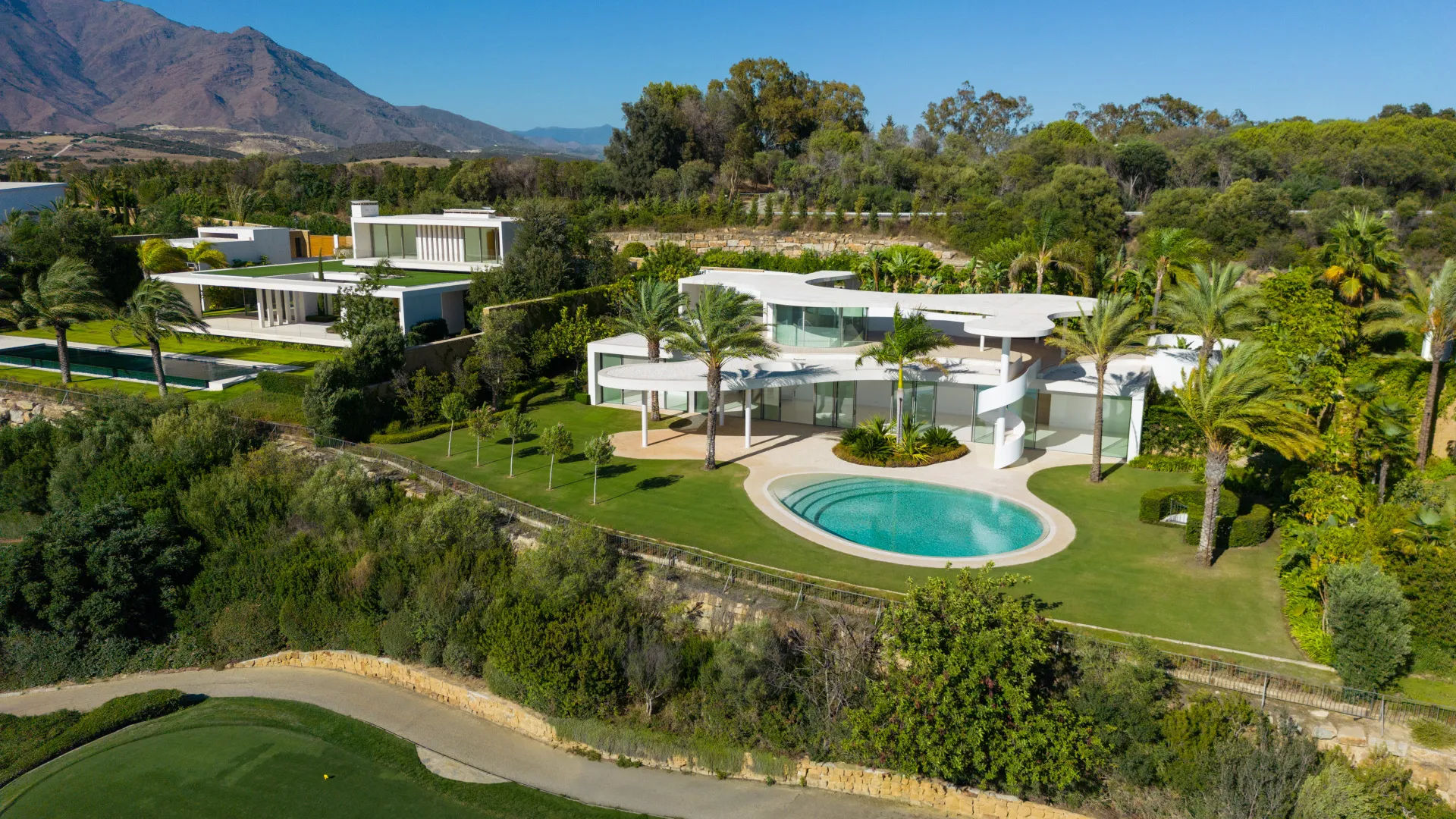 Villa de 4 dormitorios en venta en Finca Cortesin