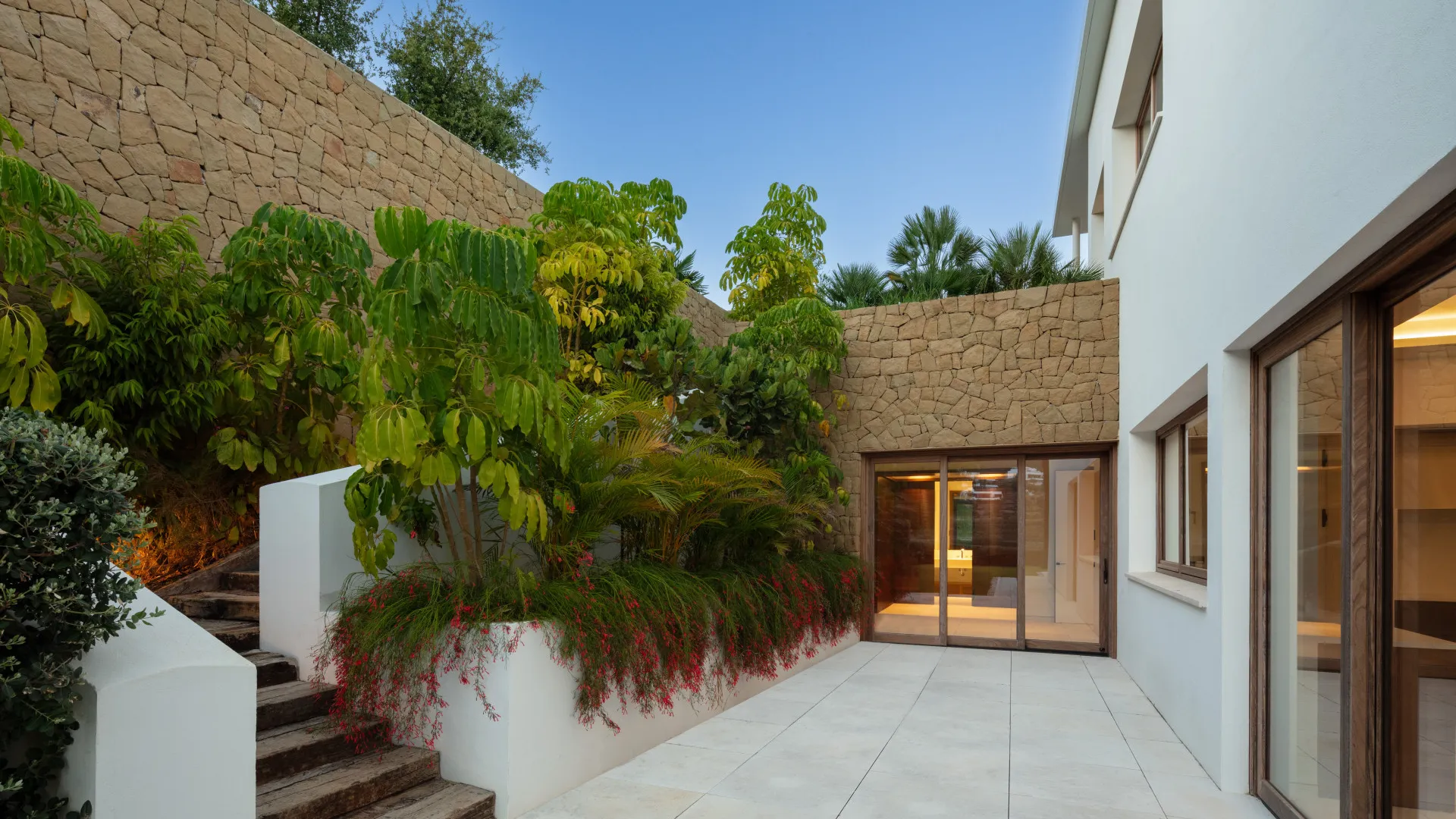 For sale villa in Finca Cortesin
