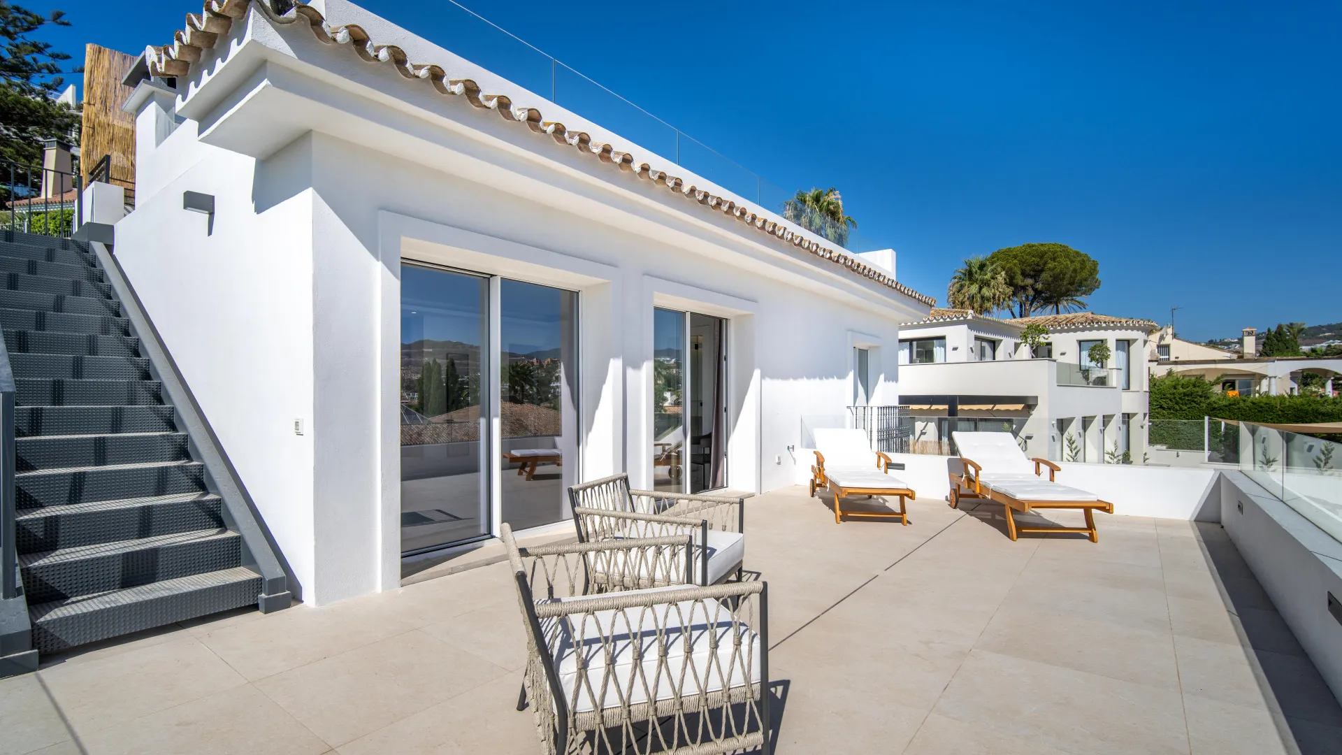 Se vende villa en Las Brisas