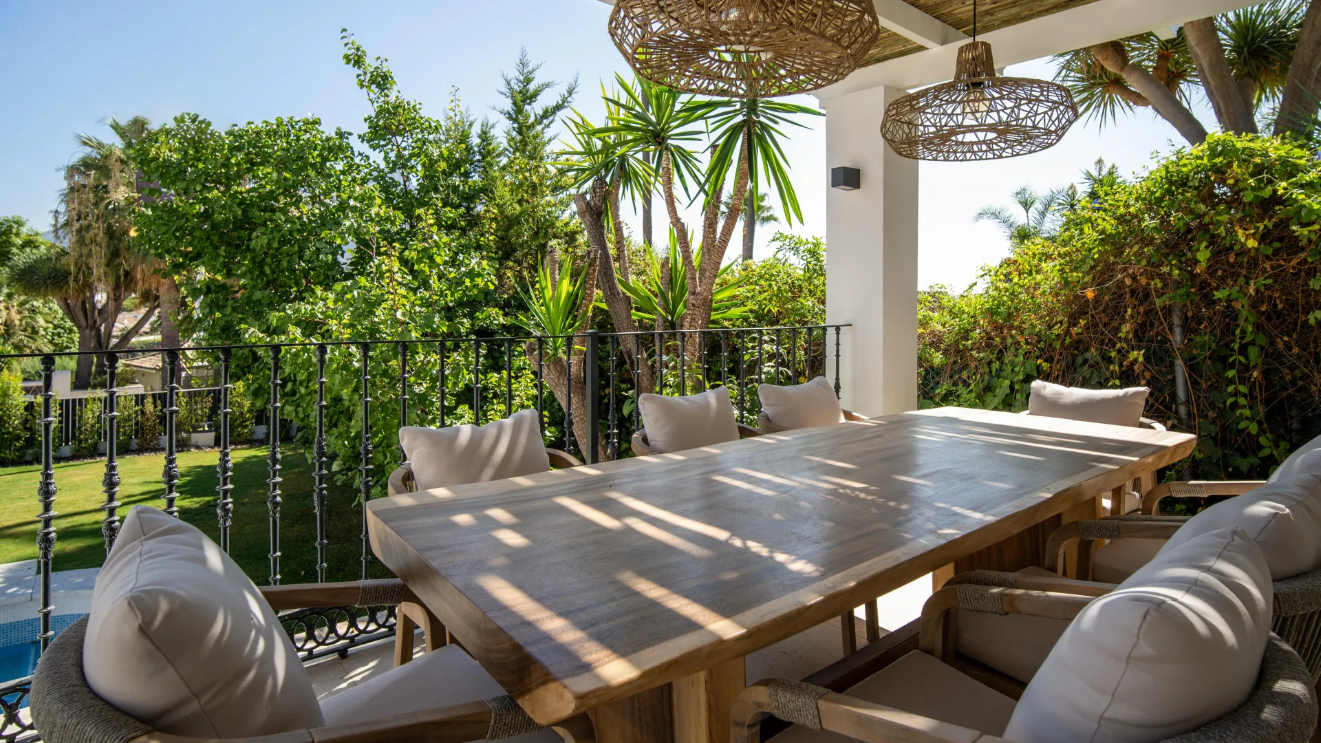 Se vende villa en Las Brisas