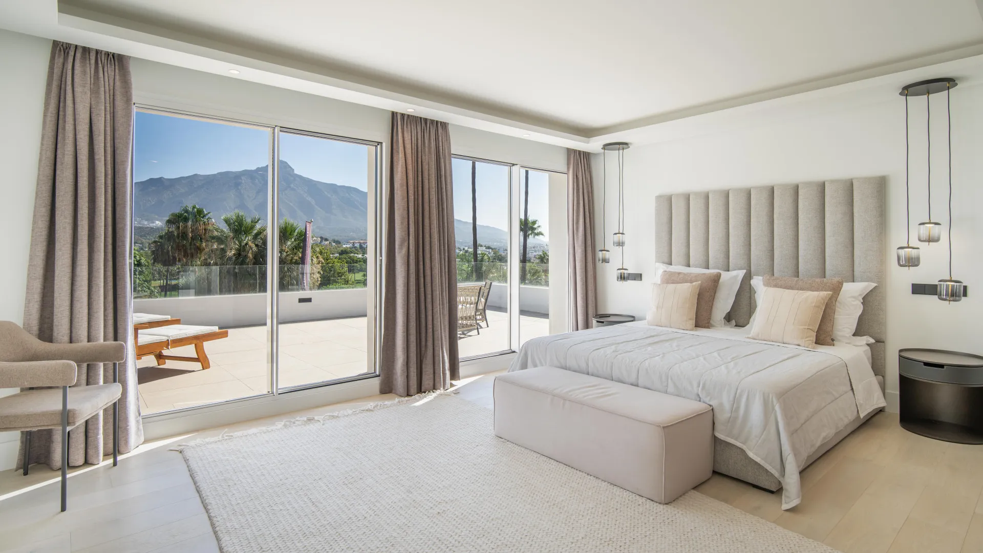 Se vende villa en Las Brisas