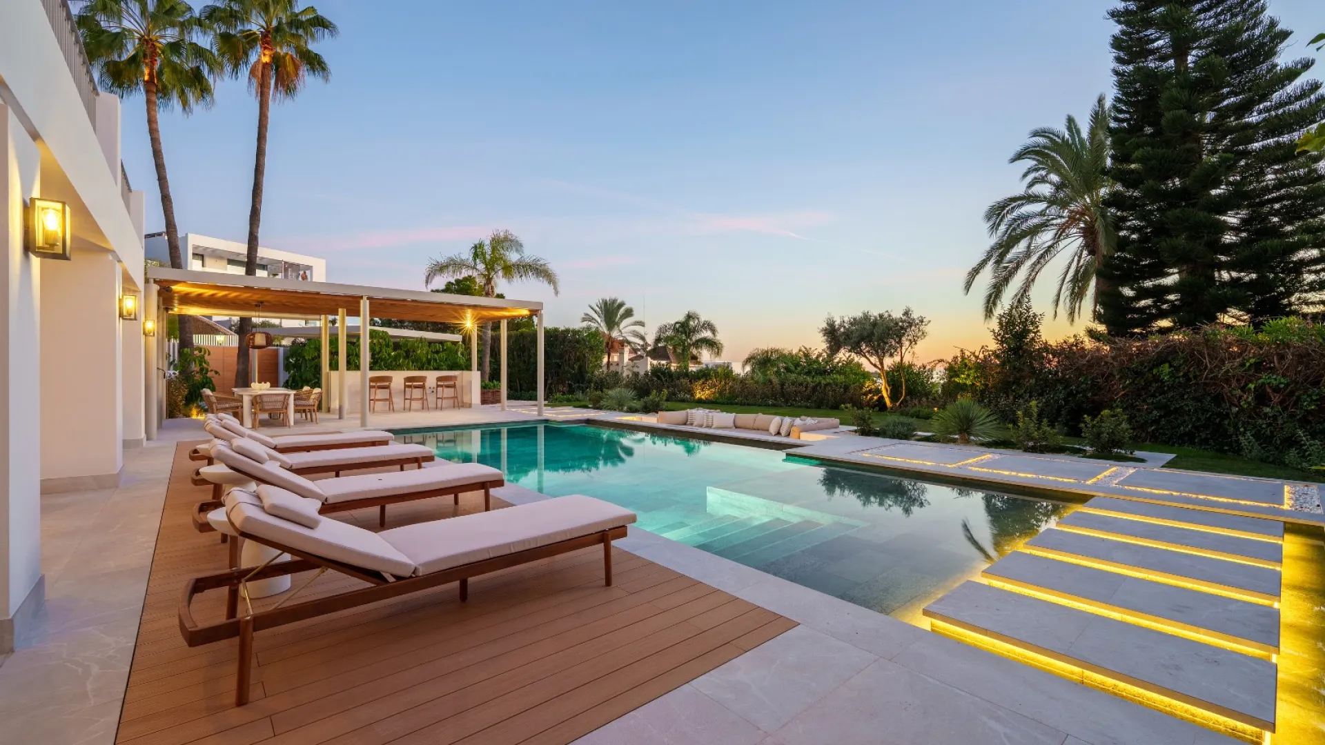 Se vende villa de 5 dormitorios en La Quinta