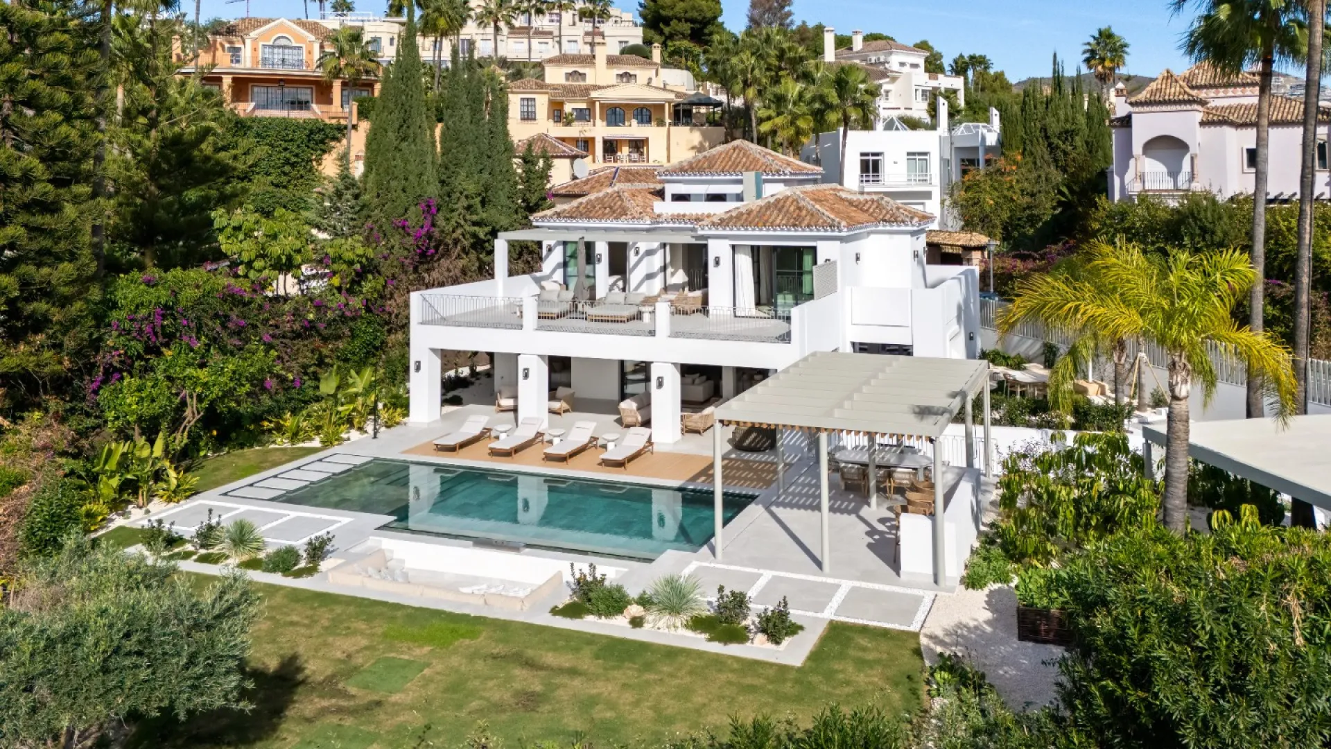 Se vende villa de 5 dormitorios en La Quinta