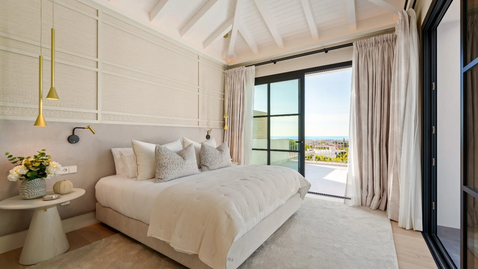 Se vende villa de 5 dormitorios en La Quinta