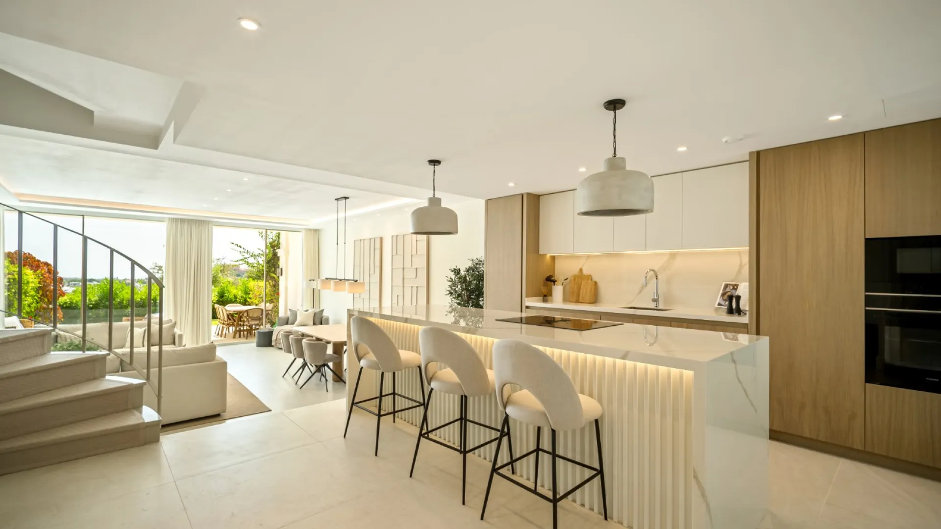 For sale town house in La Quinta with 4 bedrooms