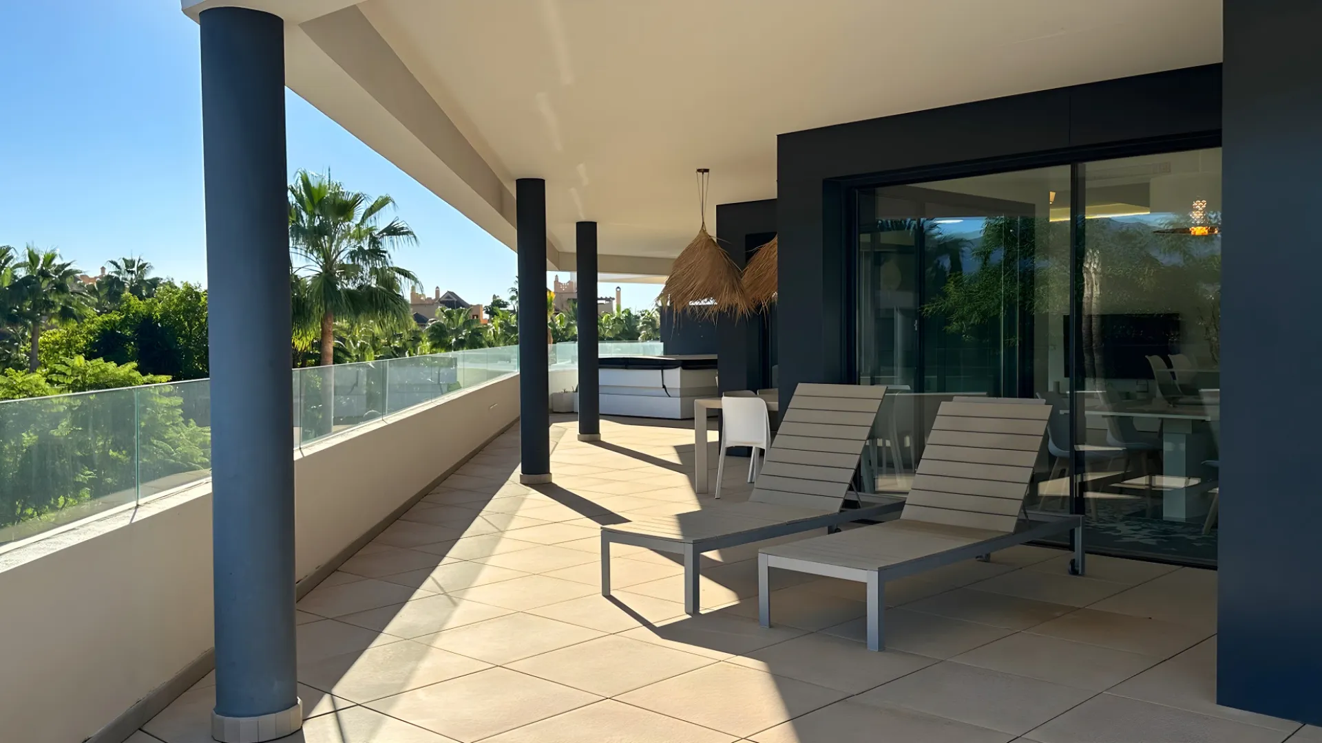 For sale apartment with 3 bedrooms in El Campanario Hills