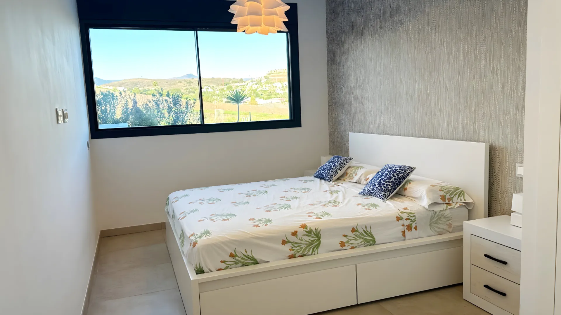 For sale apartment with 3 bedrooms in El Campanario Hills
