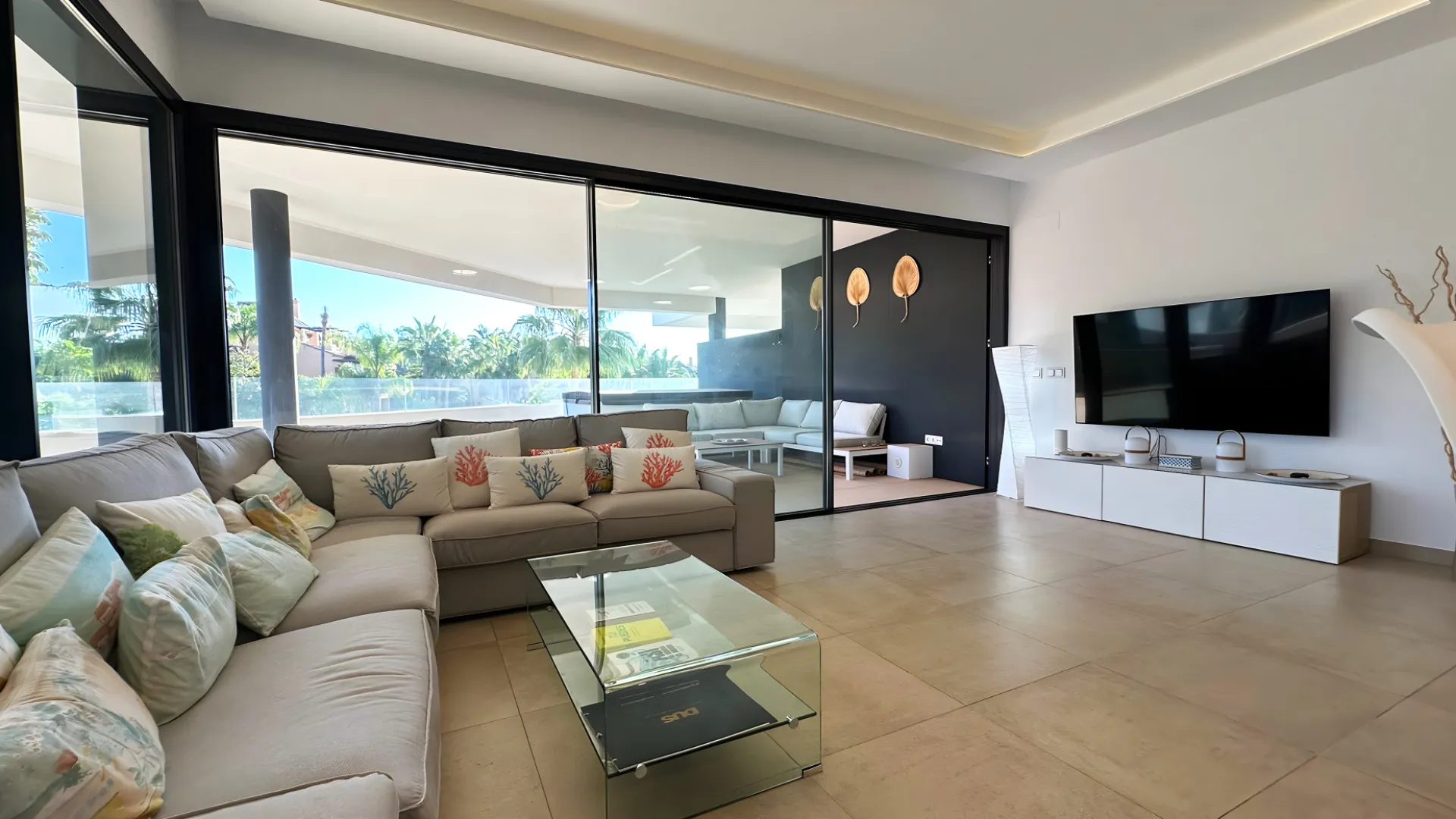 For sale apartment with 3 bedrooms in El Campanario Hills