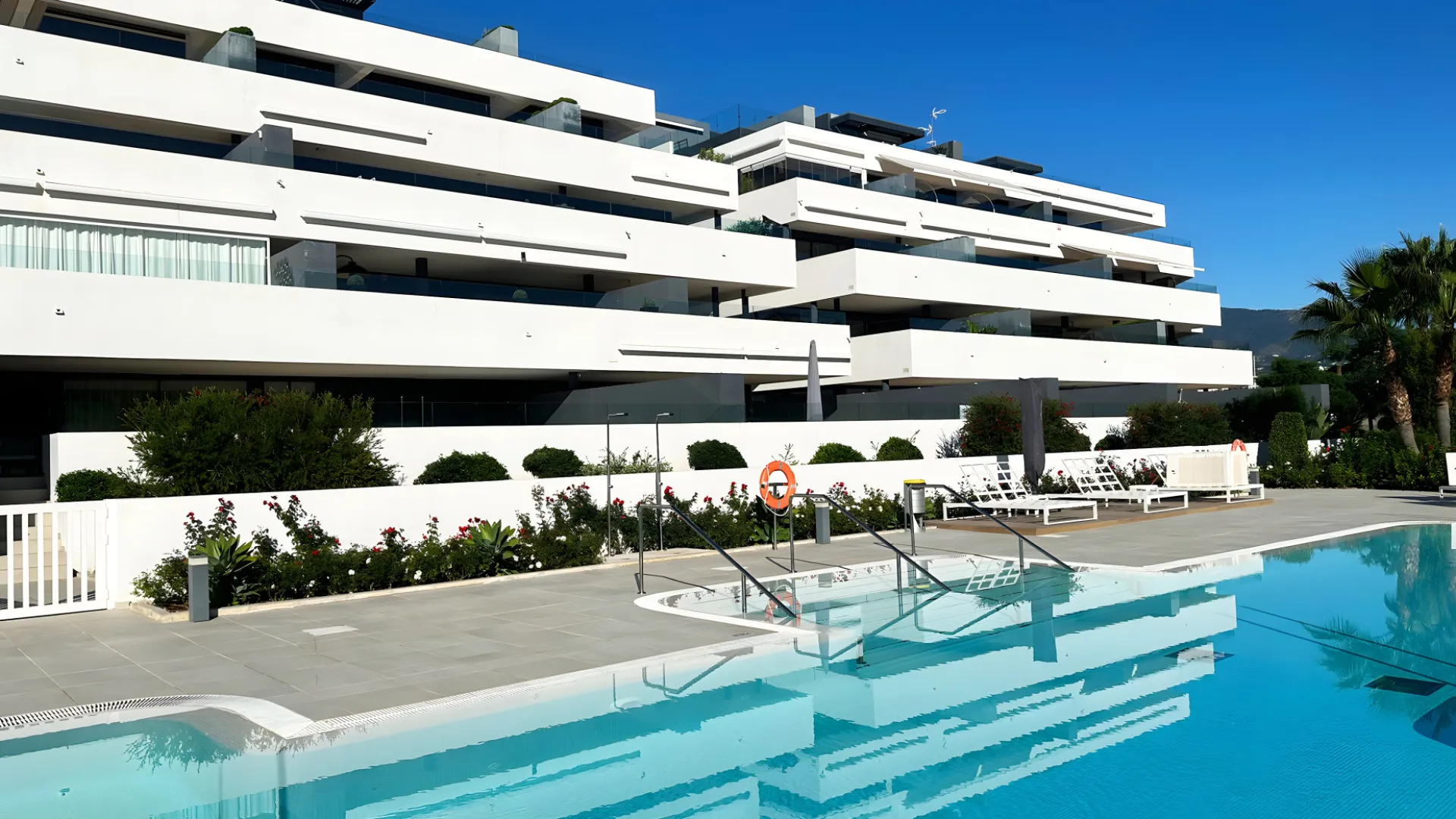 For sale apartment with 3 bedrooms in El Campanario Hills