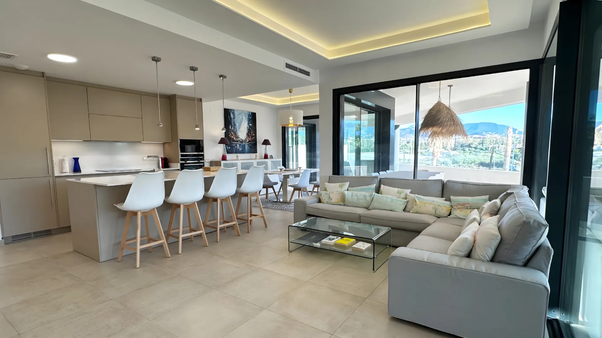For sale apartment with 3 bedrooms in El Campanario Hills