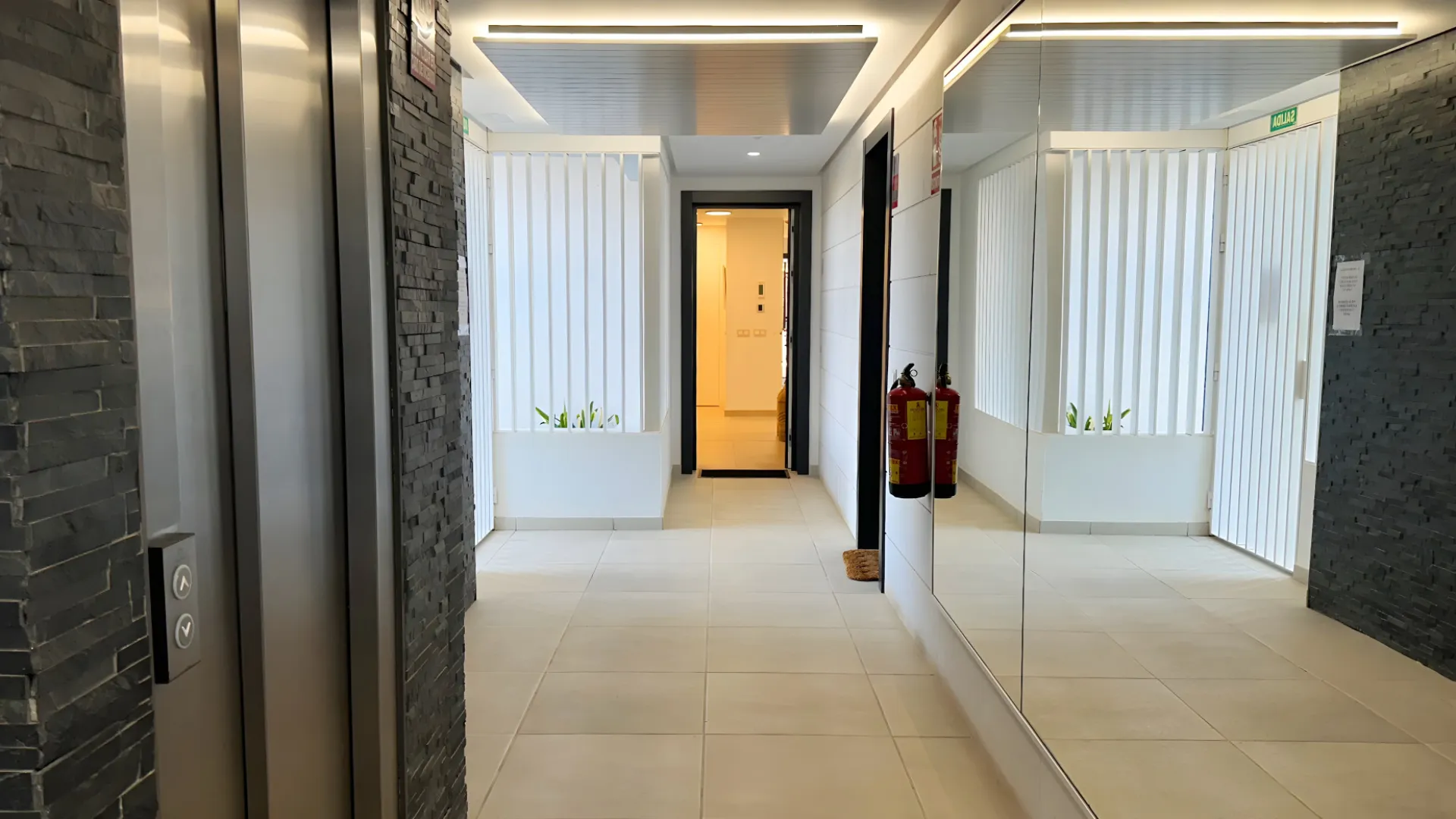For sale apartment with 3 bedrooms in El Campanario Hills