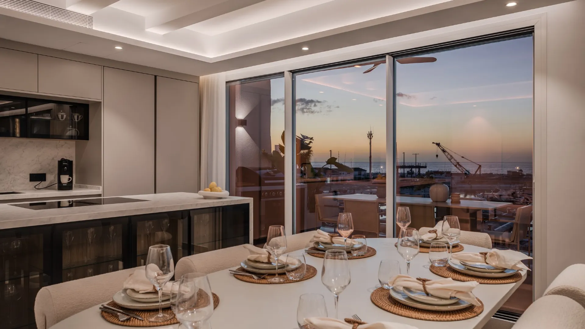 For sale 4 bedrooms duplex penthouse in Marbella - Puerto Banus