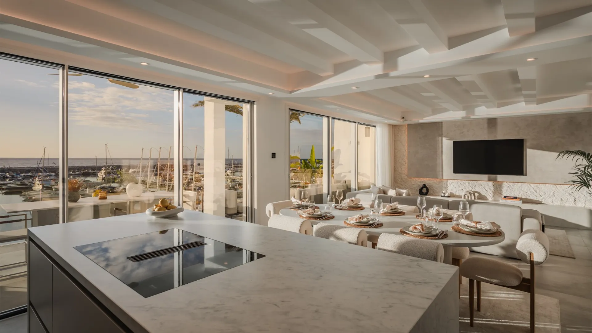 For sale 4 bedrooms duplex penthouse in Marbella - Puerto Banus