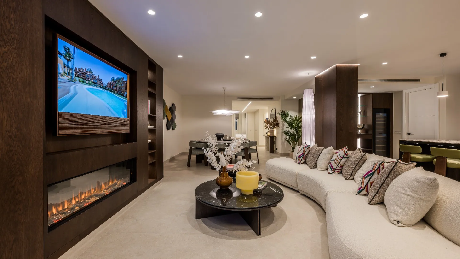 Buy Marbella City apartment with 3 bedrooms
