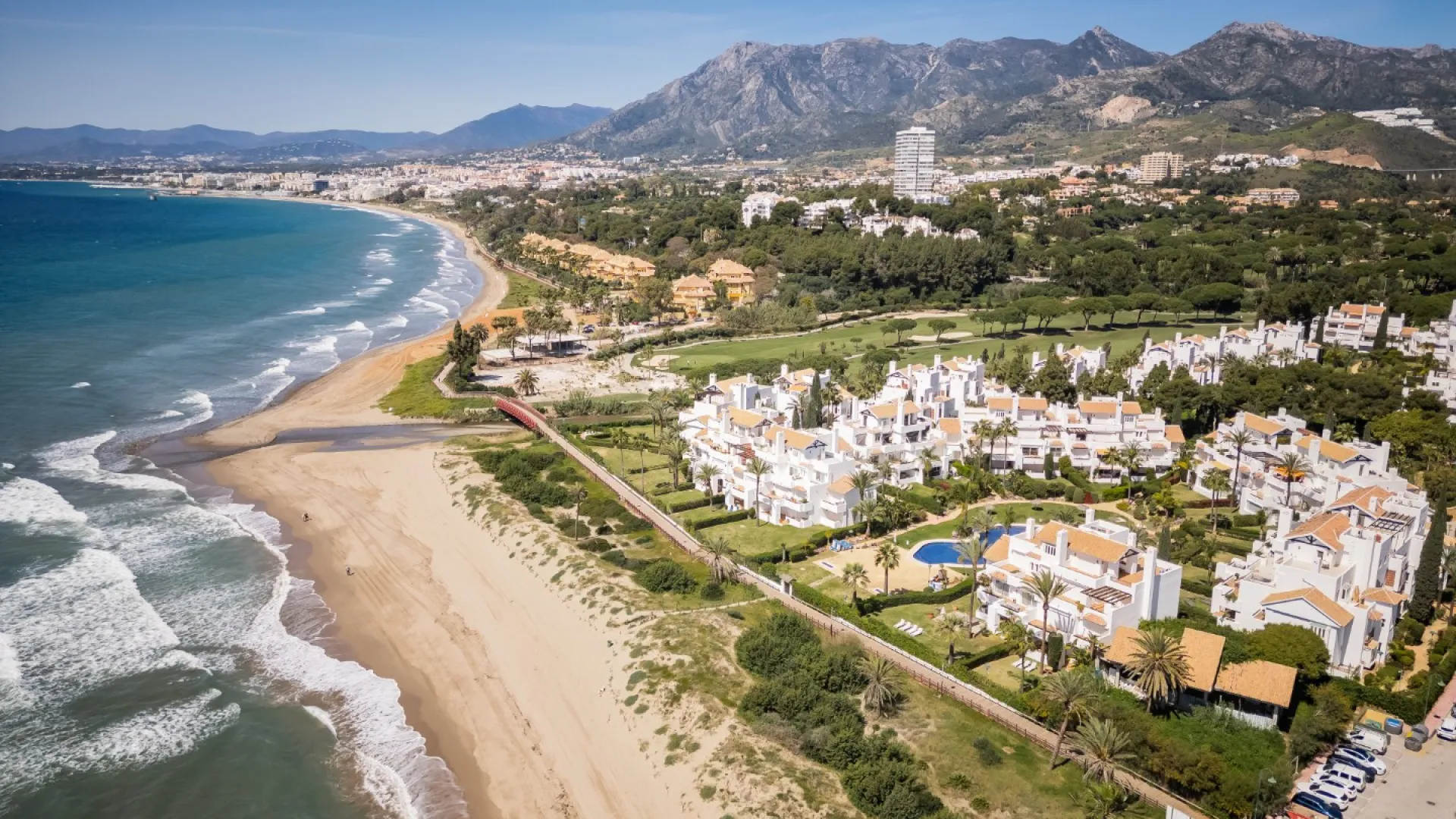 Buy Marbella City apartment with 3 bedrooms