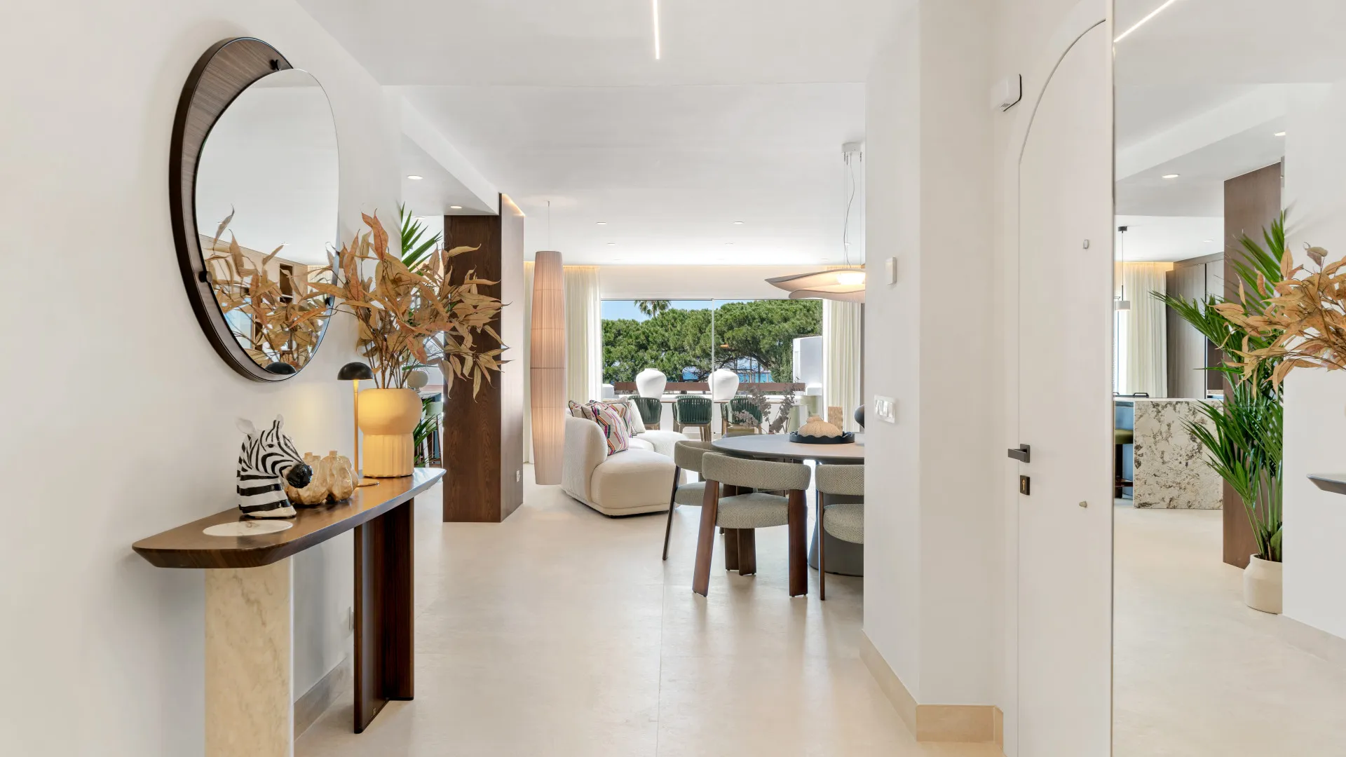 Buy Marbella City apartment with 3 bedrooms