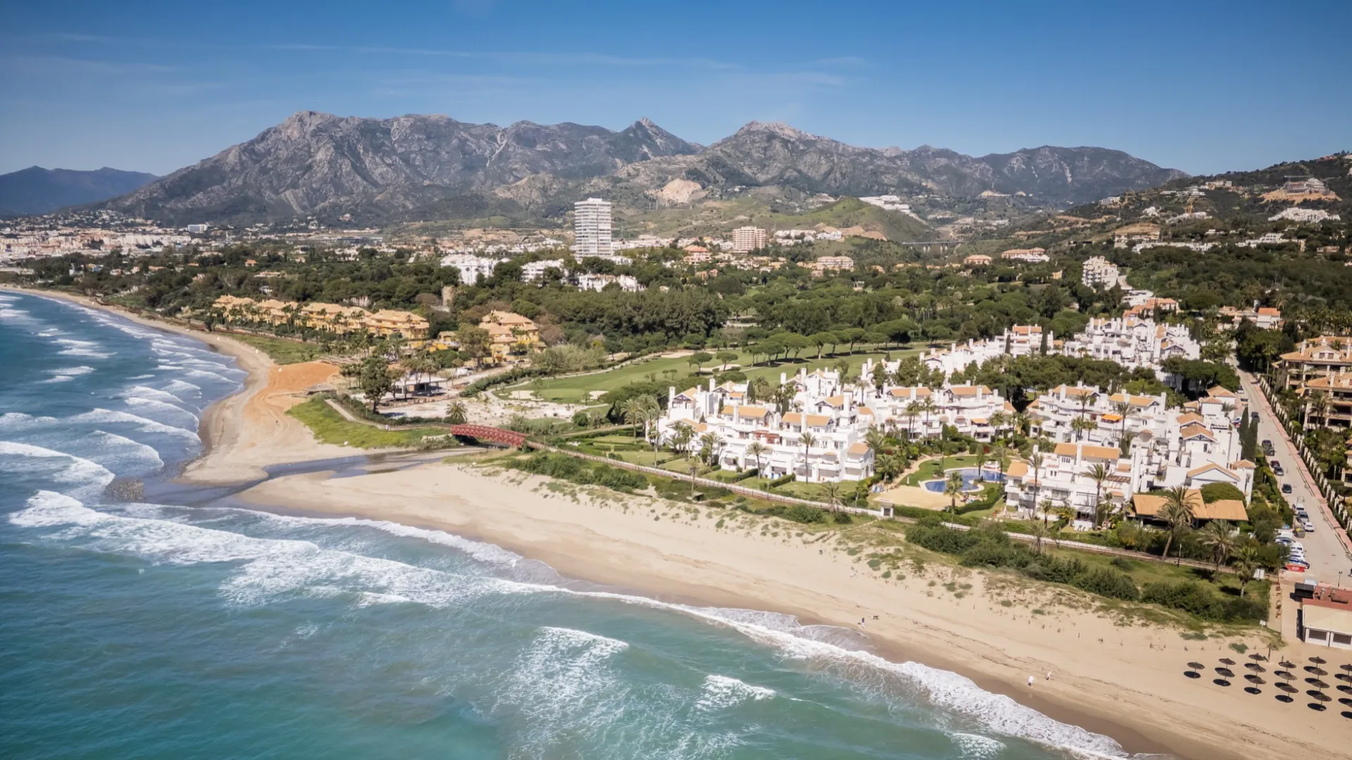 Buy Marbella City apartment with 3 bedrooms