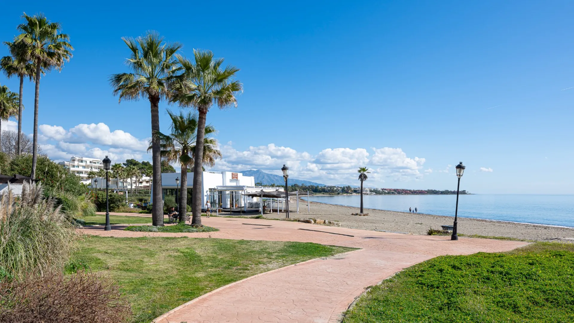 Estepona apartment for sale
