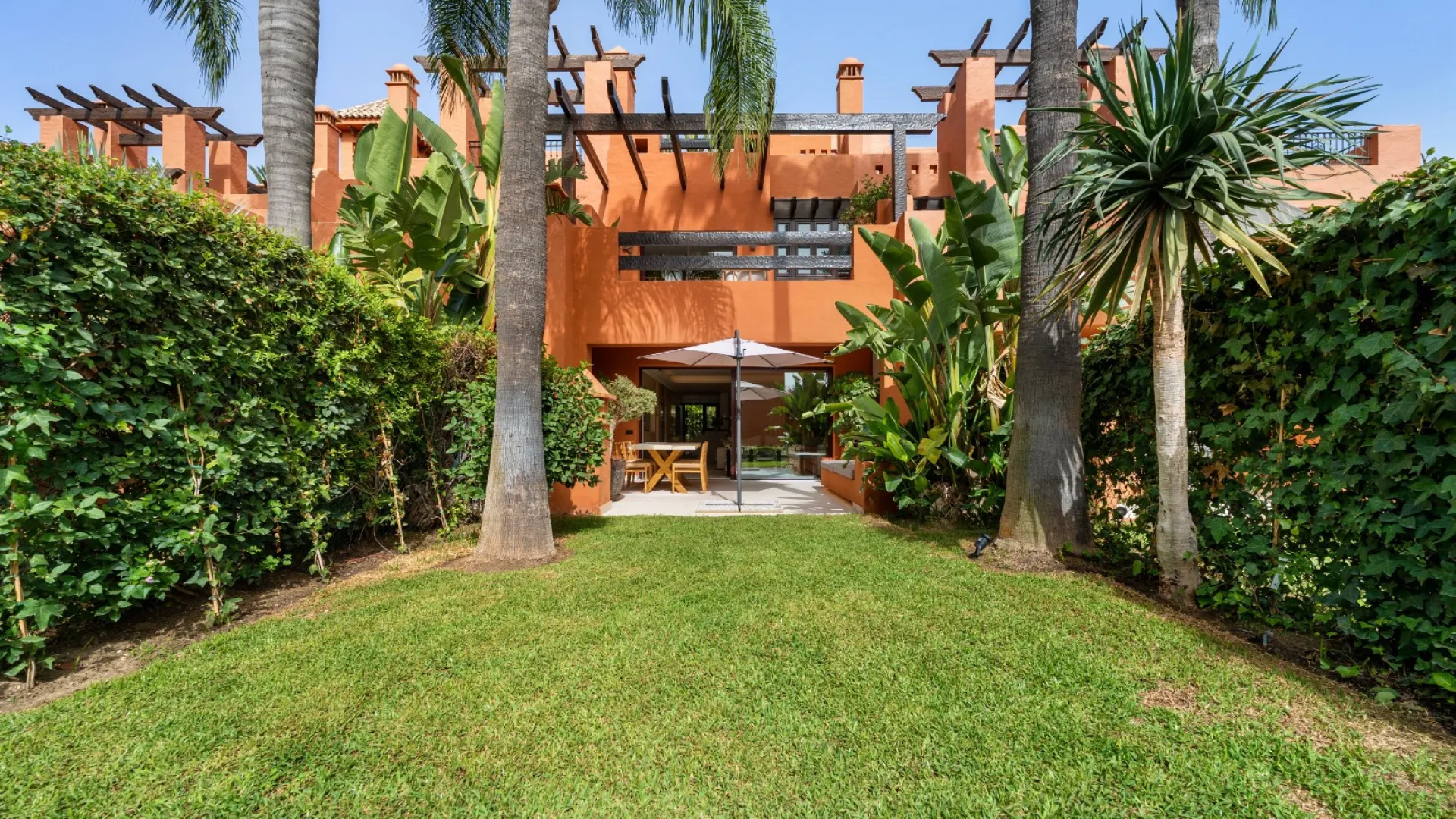 For sale town house with 4 bedrooms in Monte Marbella Club
