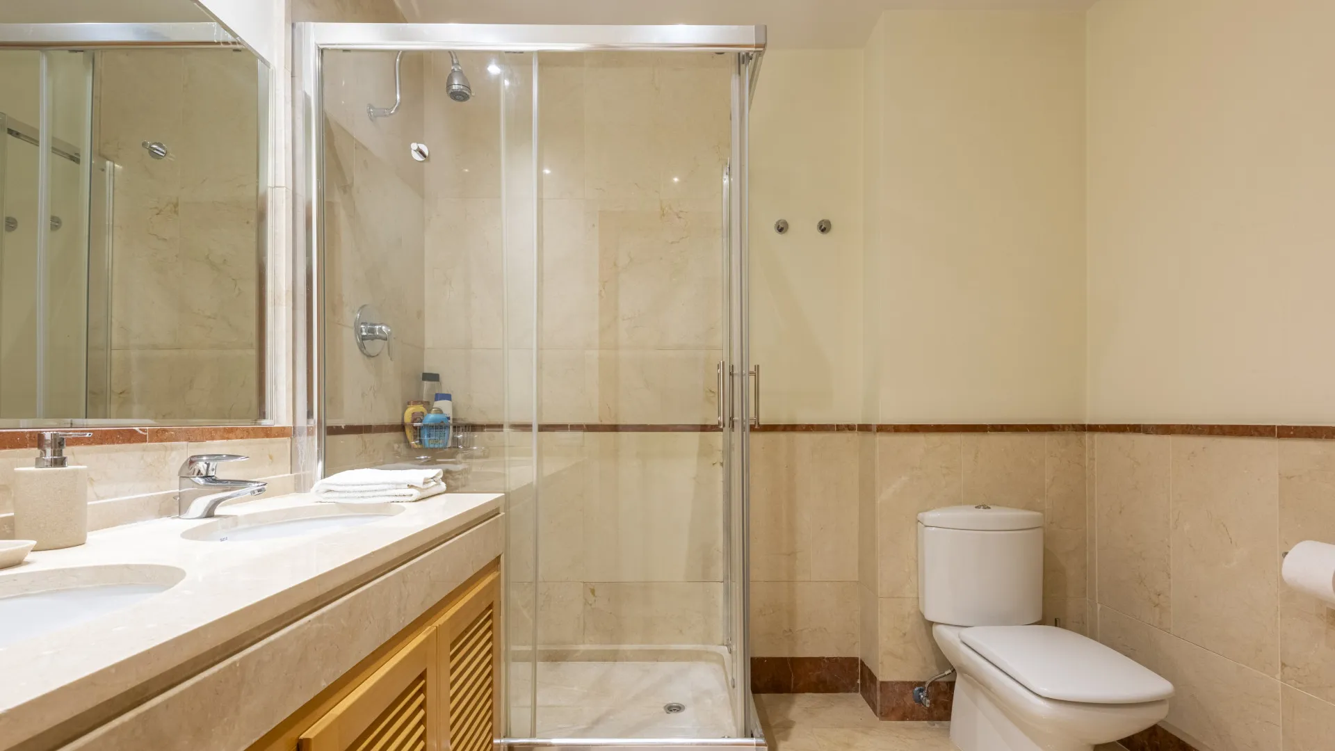 Buy Las Mimosas apartment with 2 bedrooms