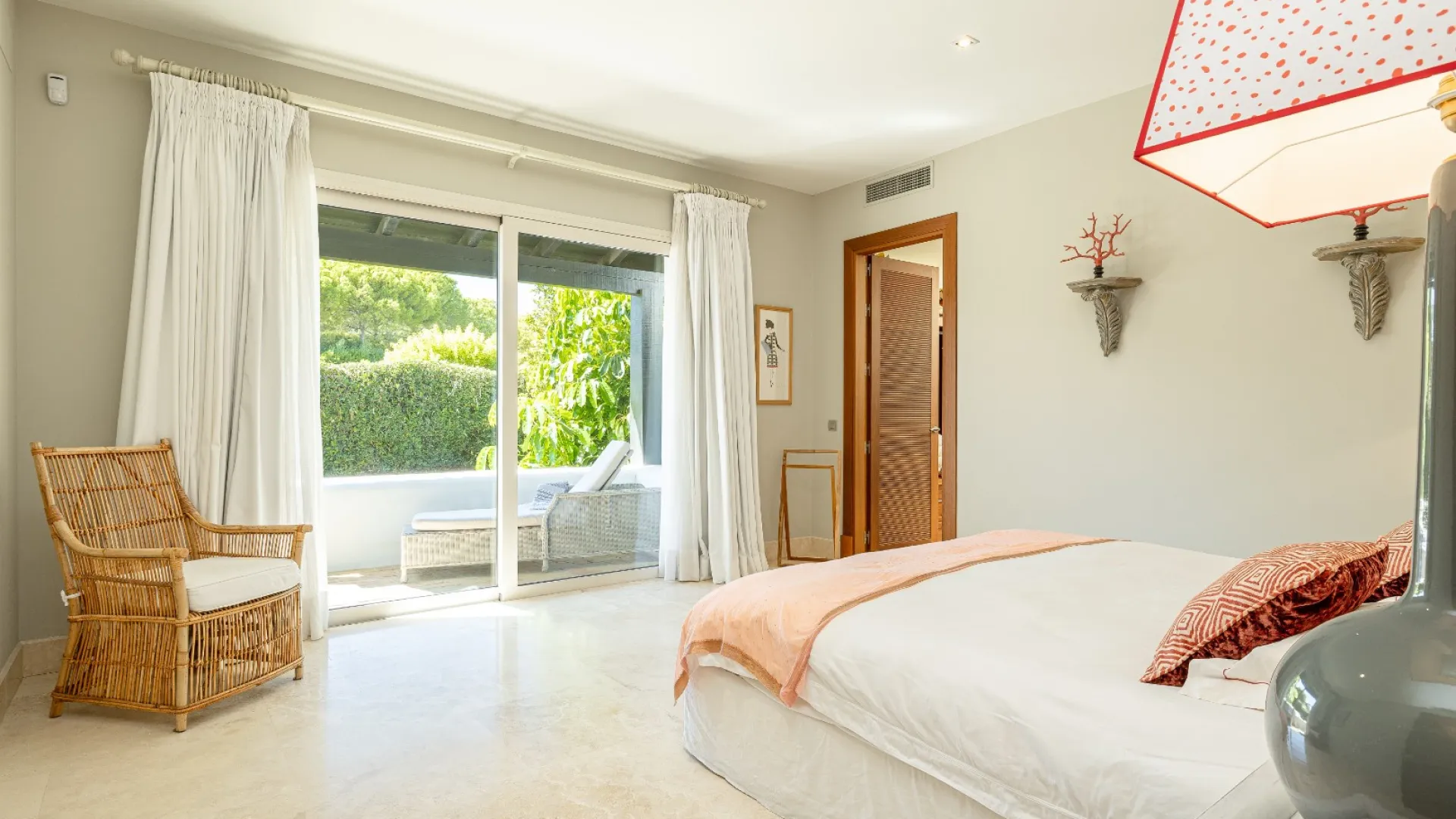 Villa en venta con 4 dormitorios en Finca Cortesin