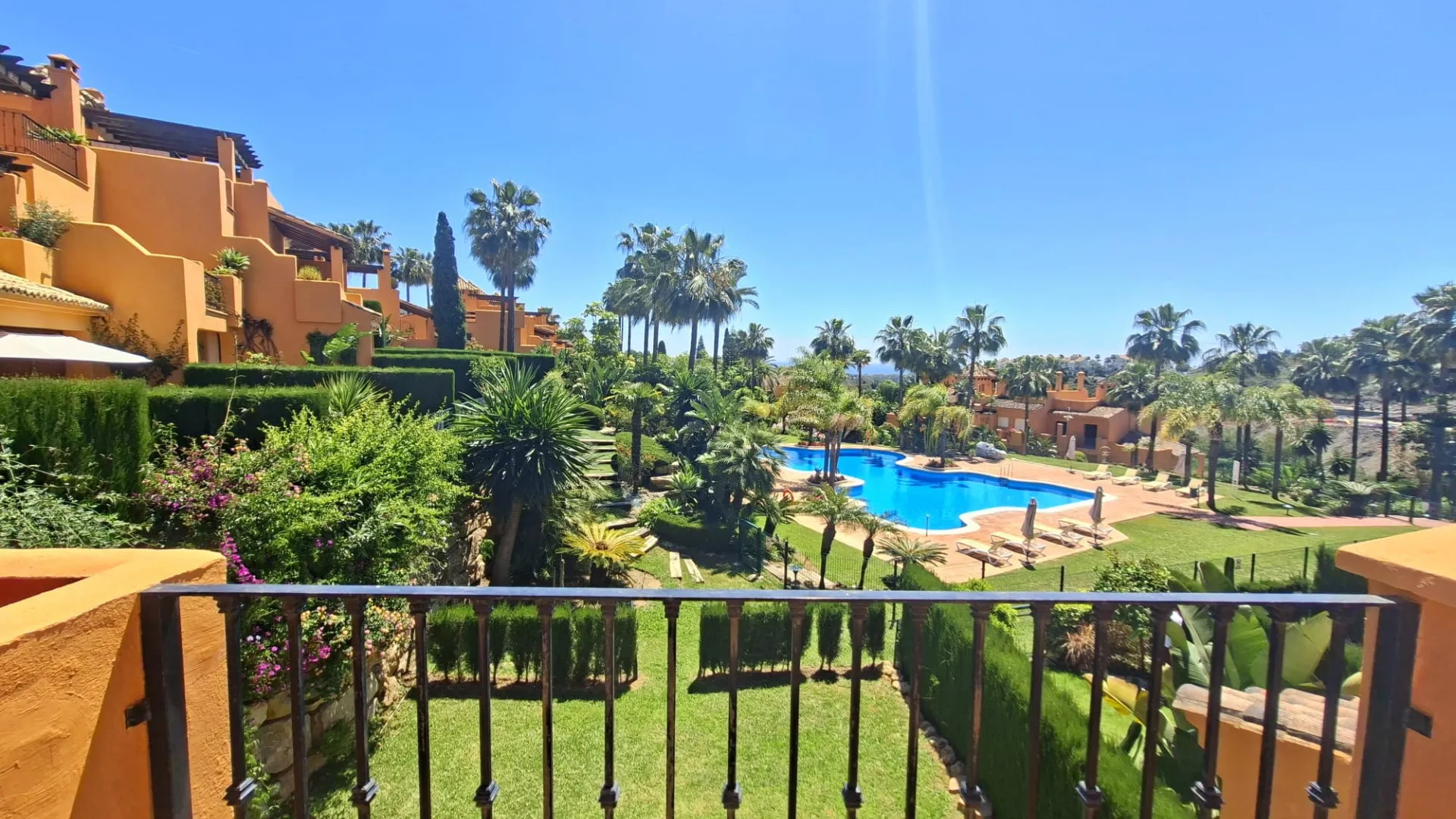 Town house for sale in Paraiso Alto