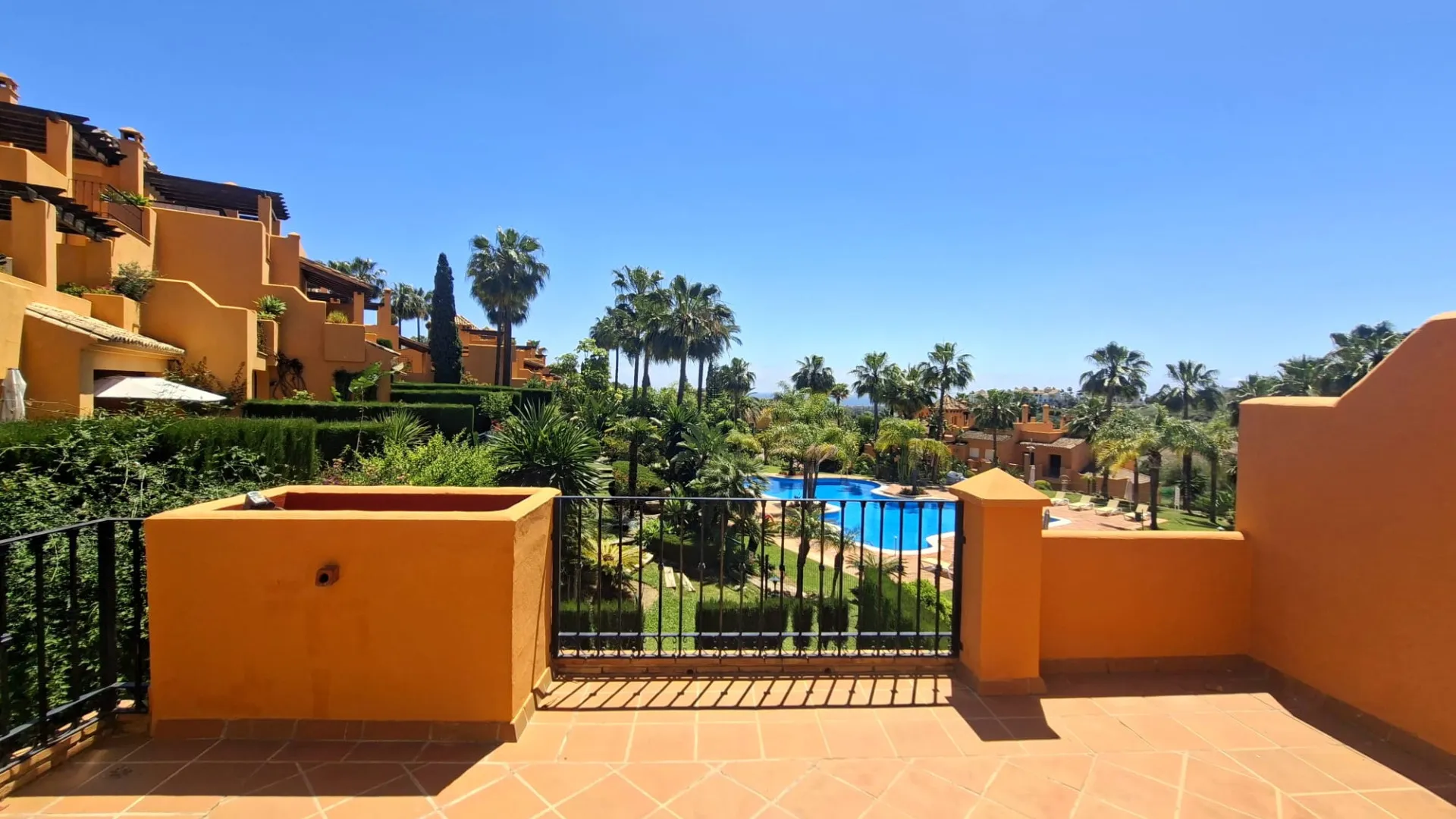 Town house for sale in Paraiso Alto