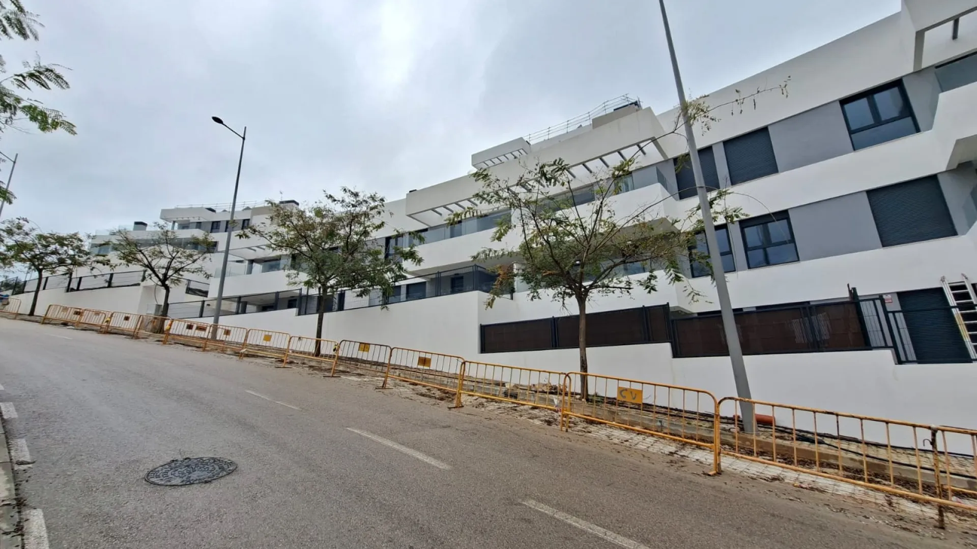 For sale 2 bedrooms apartment in Estepona Centre