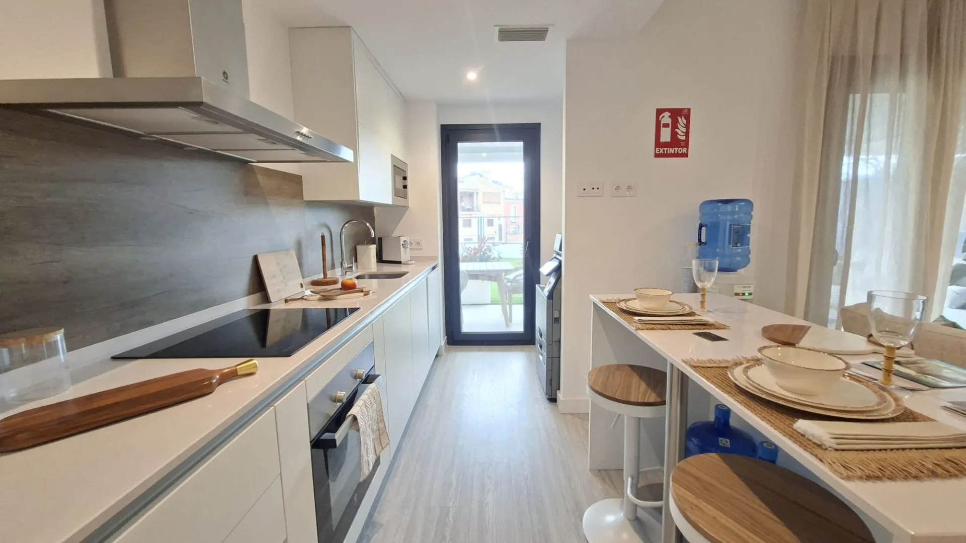 For sale 2 bedrooms apartment in Estepona Centre