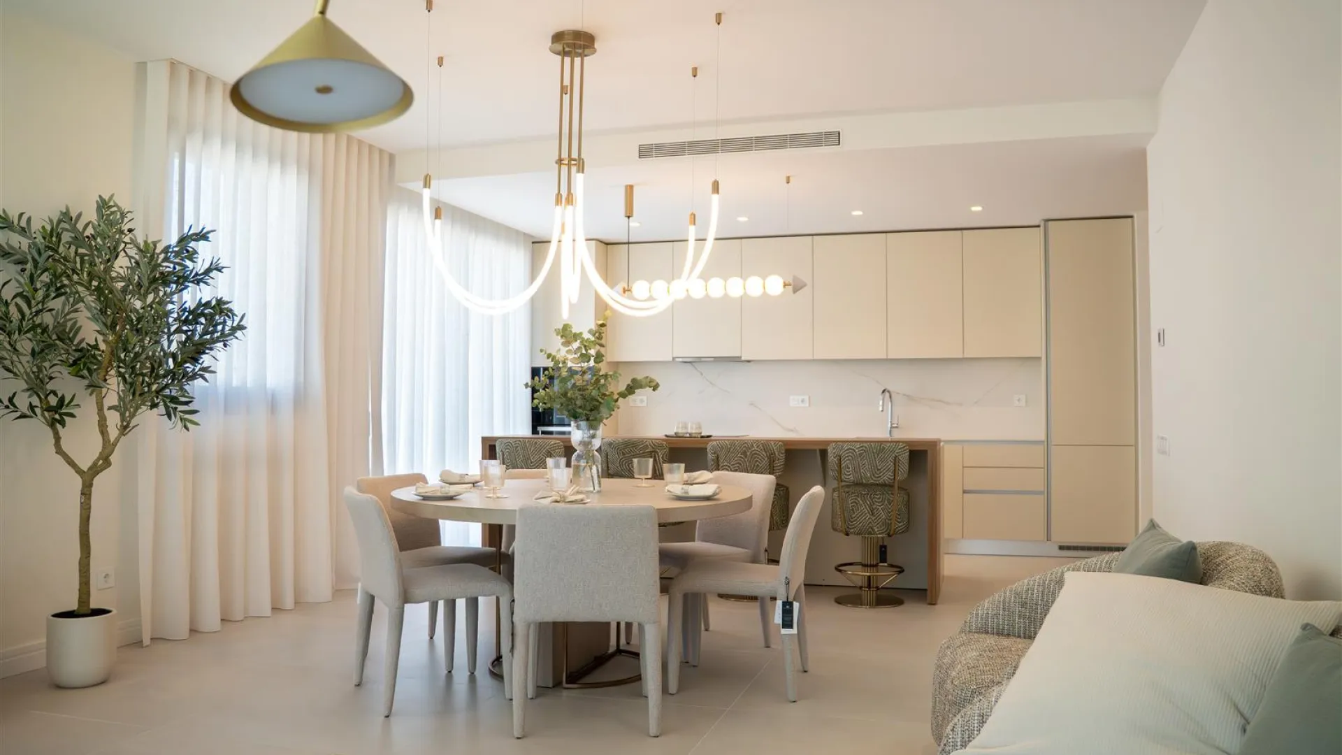 3 bedrooms New Golden Mile apartment for sale