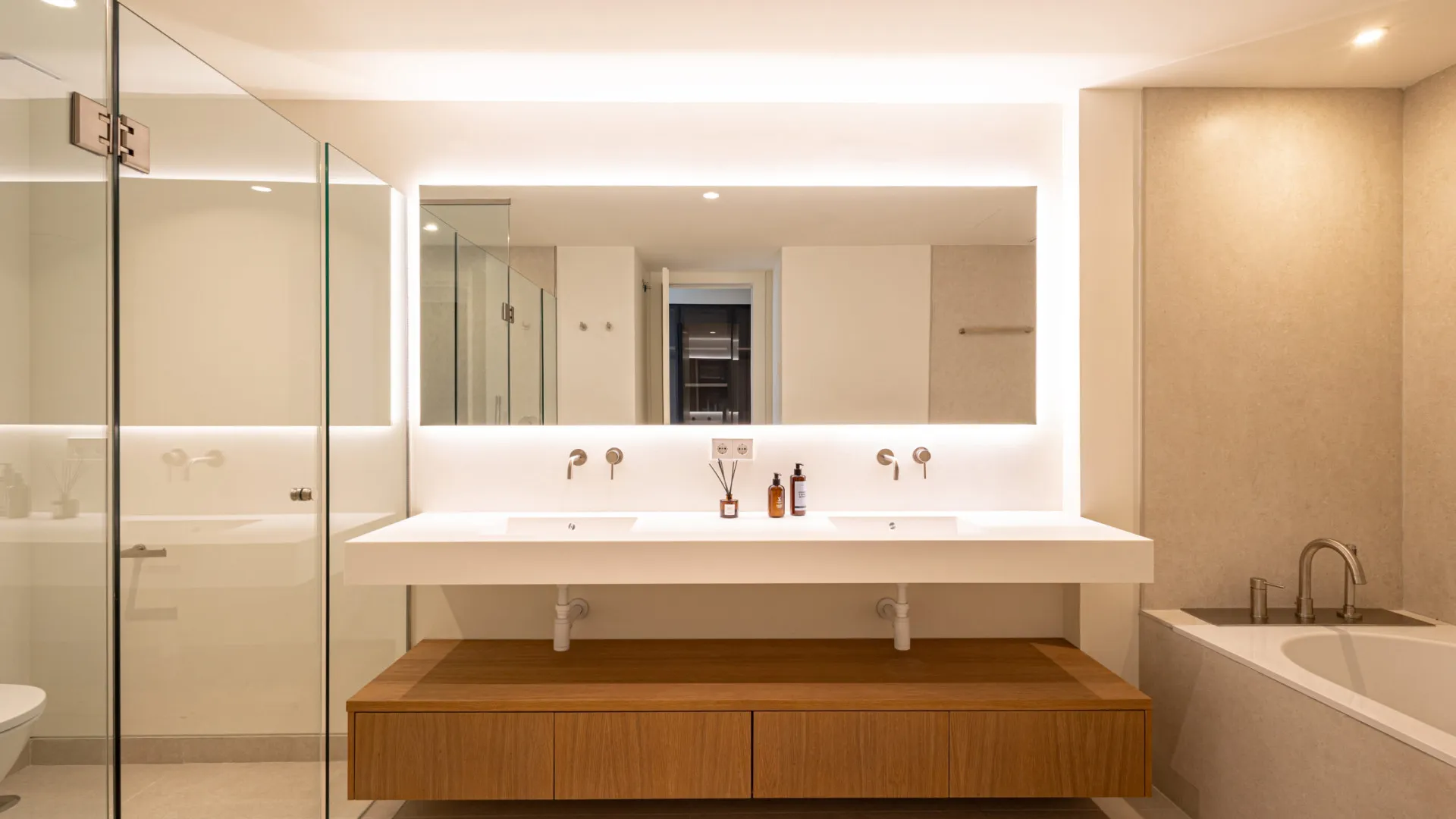 Buy apartment in Marbella Golden Mile