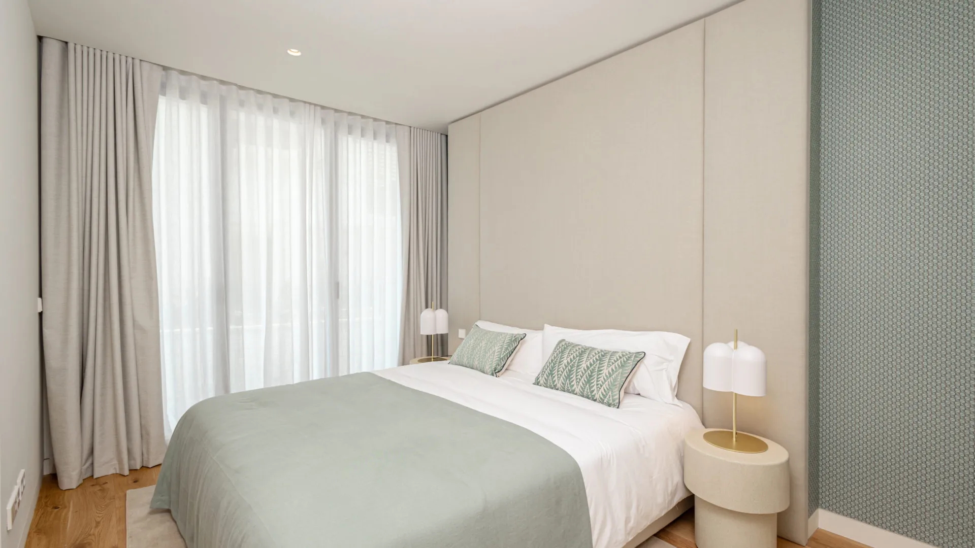 Buy apartment in Marbella Golden Mile