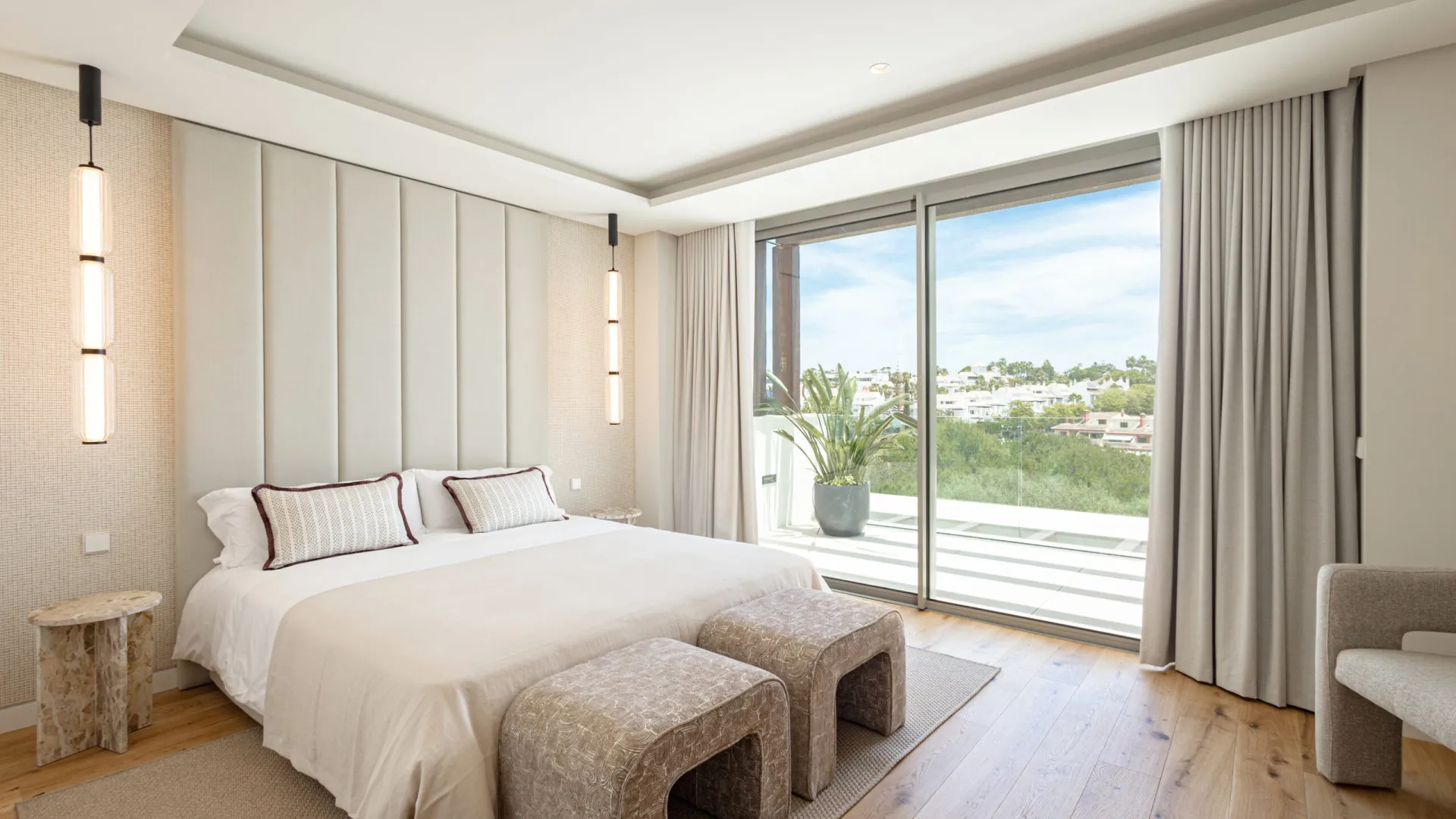 Buy apartment in Marbella Golden Mile