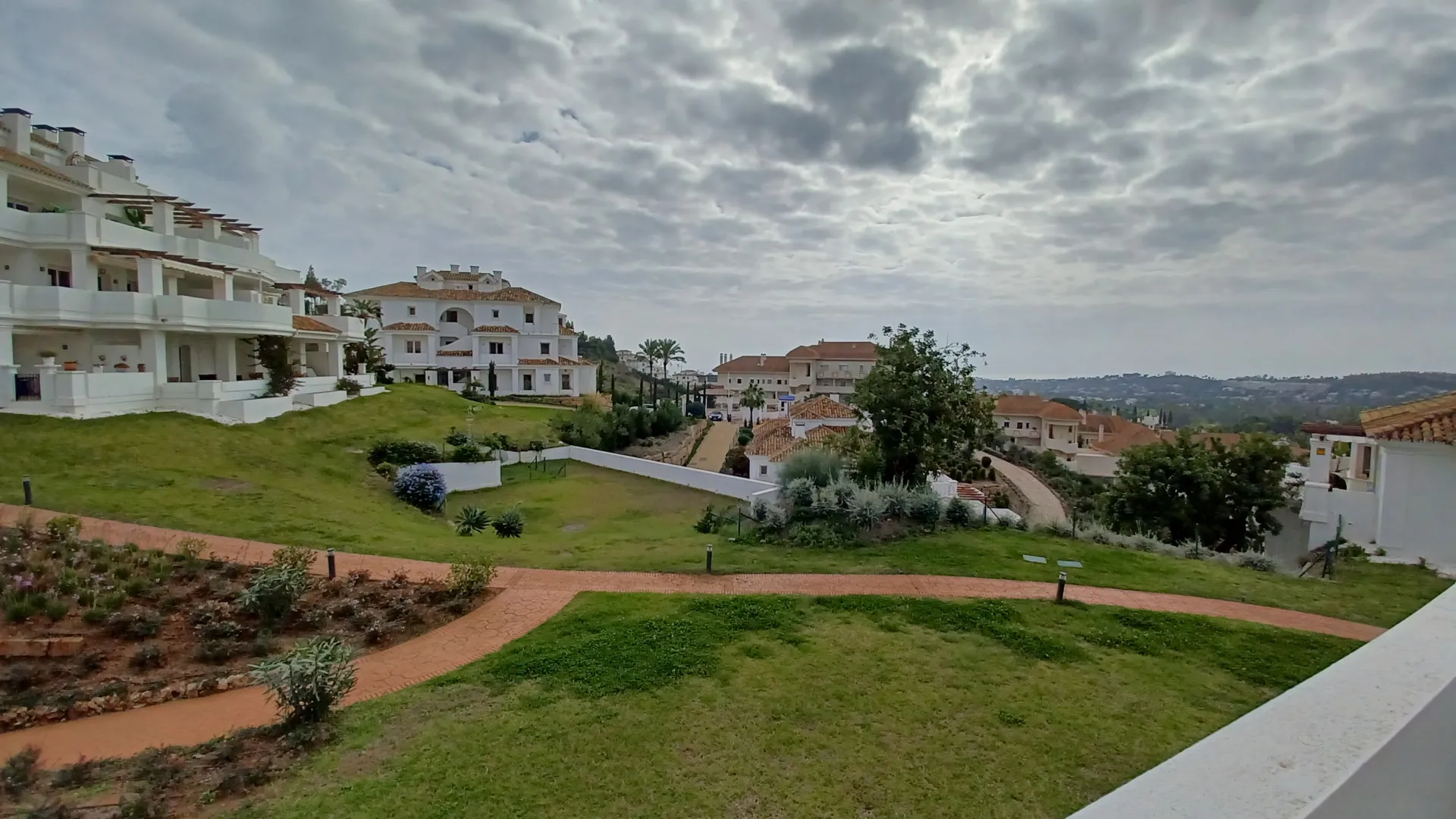 Apartment for sale in Aloha with 2 bedrooms