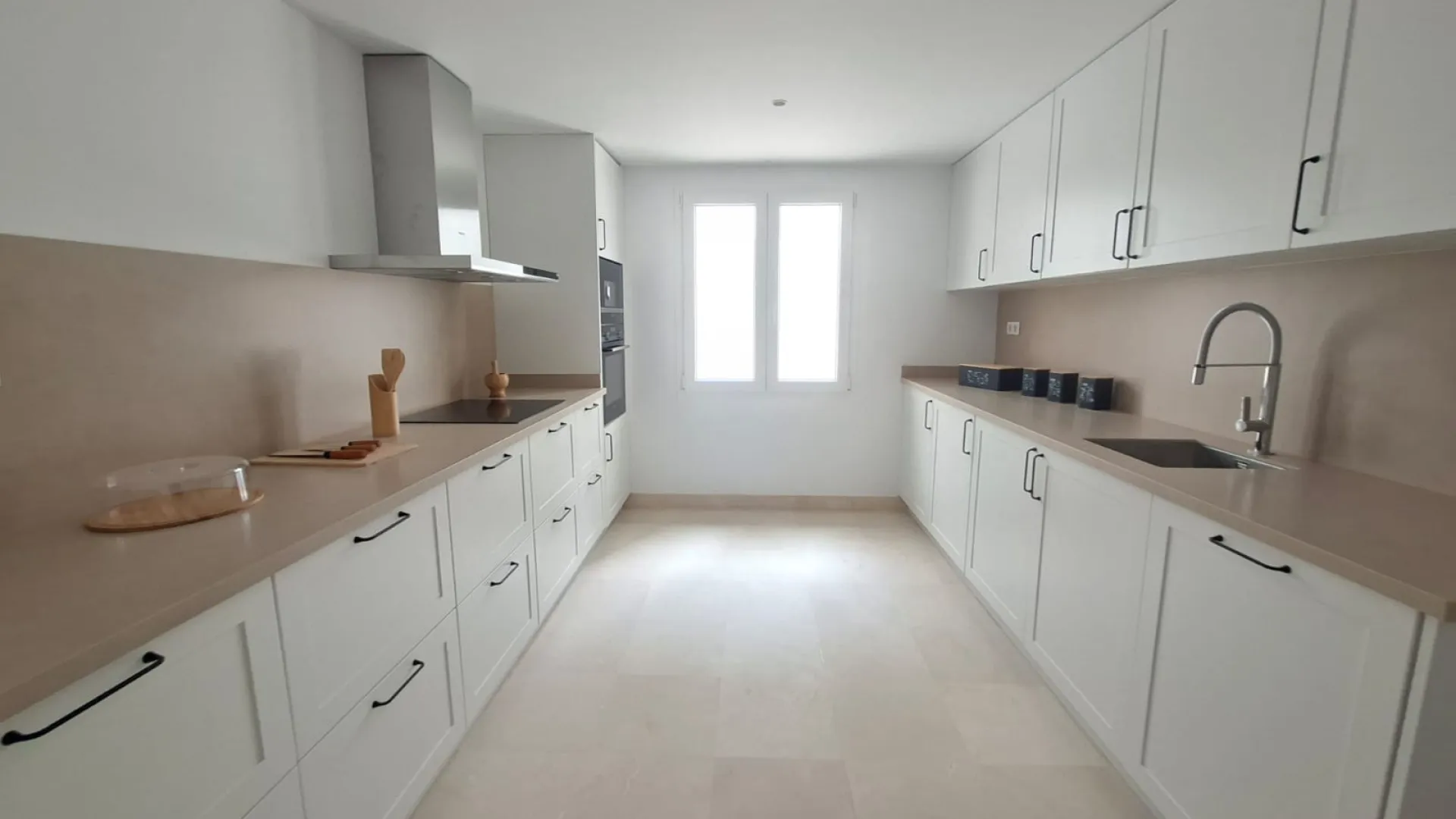 For sale apartment in Aloha