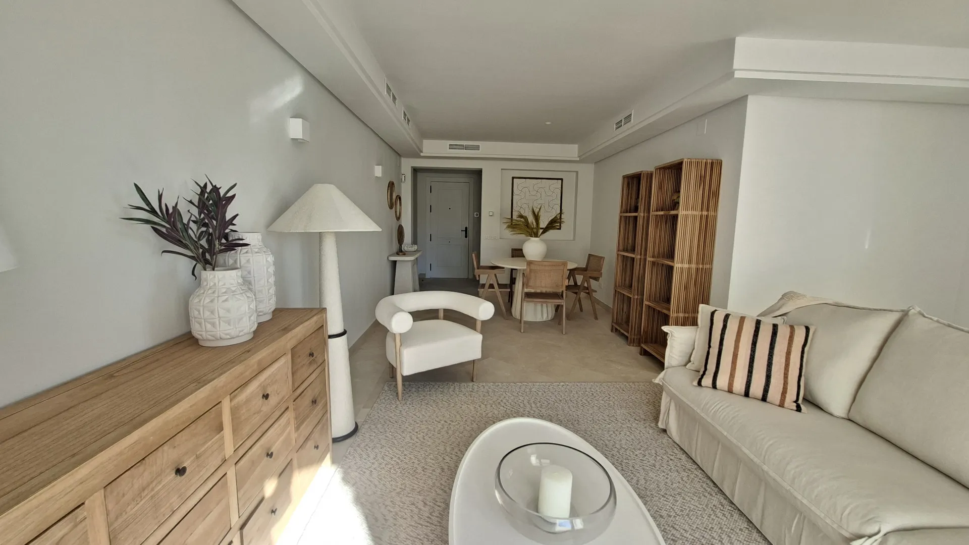 Apartment for sale in Aloha with 2 bedrooms