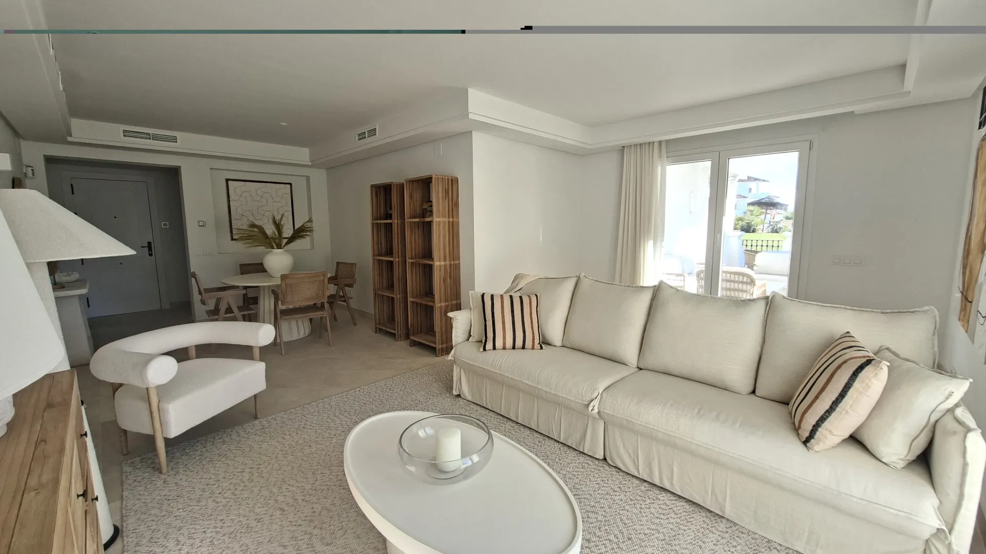 Apartment for sale in Aloha with 2 bedrooms