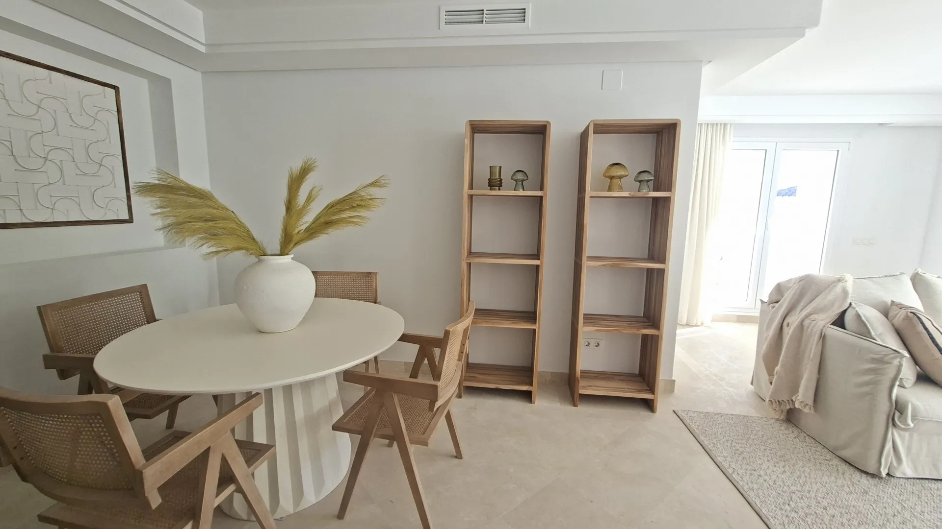 Apartment for sale in Aloha with 2 bedrooms