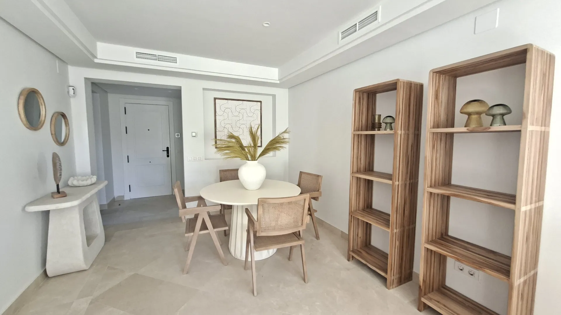 Apartment for sale in Aloha with 2 bedrooms