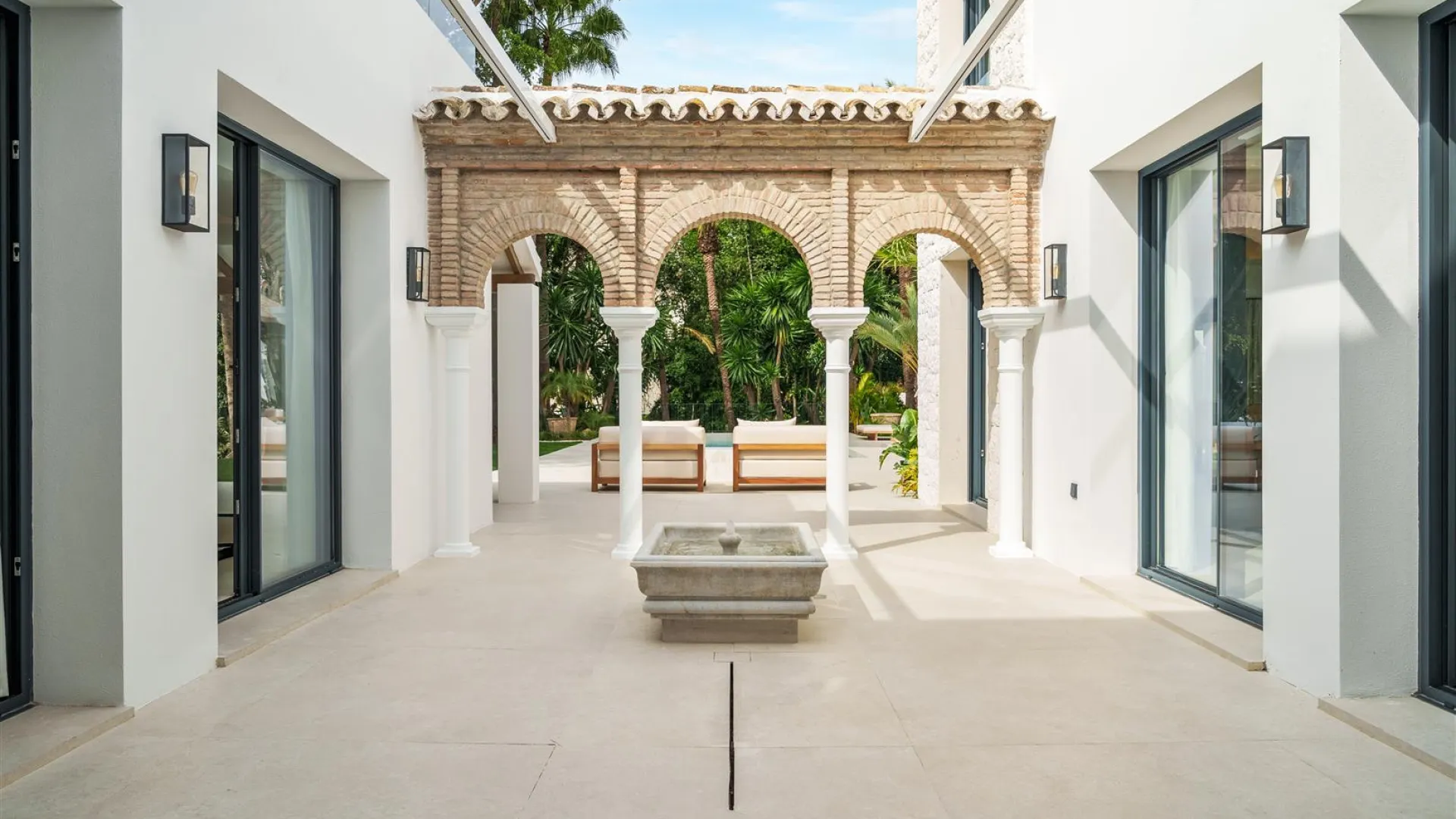 Buy villa in Las Brisas