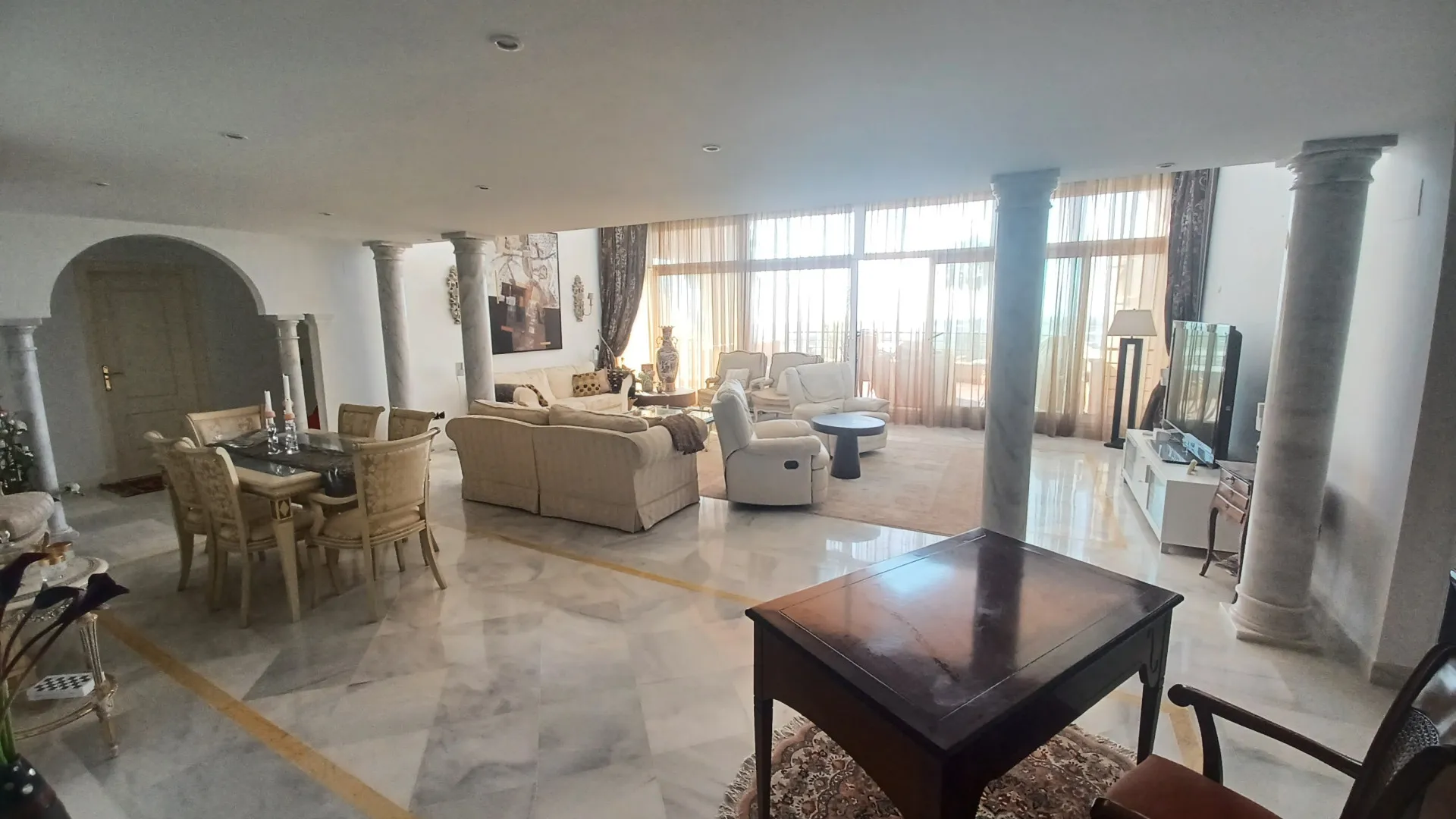 Magna Marbella, atico duplex en venta con 3 dormitorios