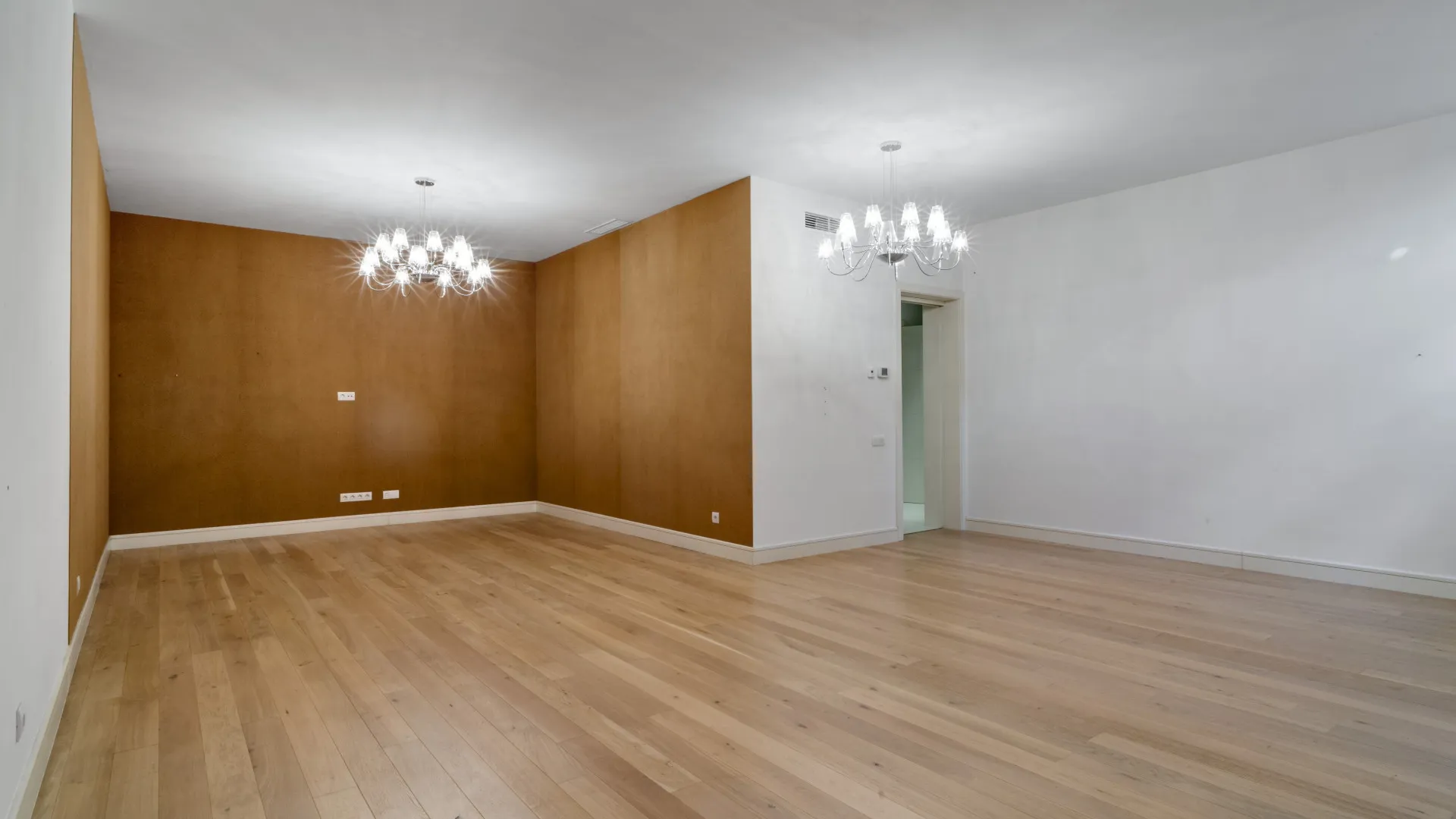 Villa a la venta en Las Lomas del Marbella Club de 6 dormitorios