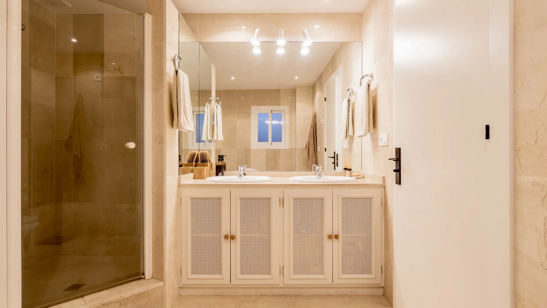 For sale 4 bedrooms town house in La Quinta