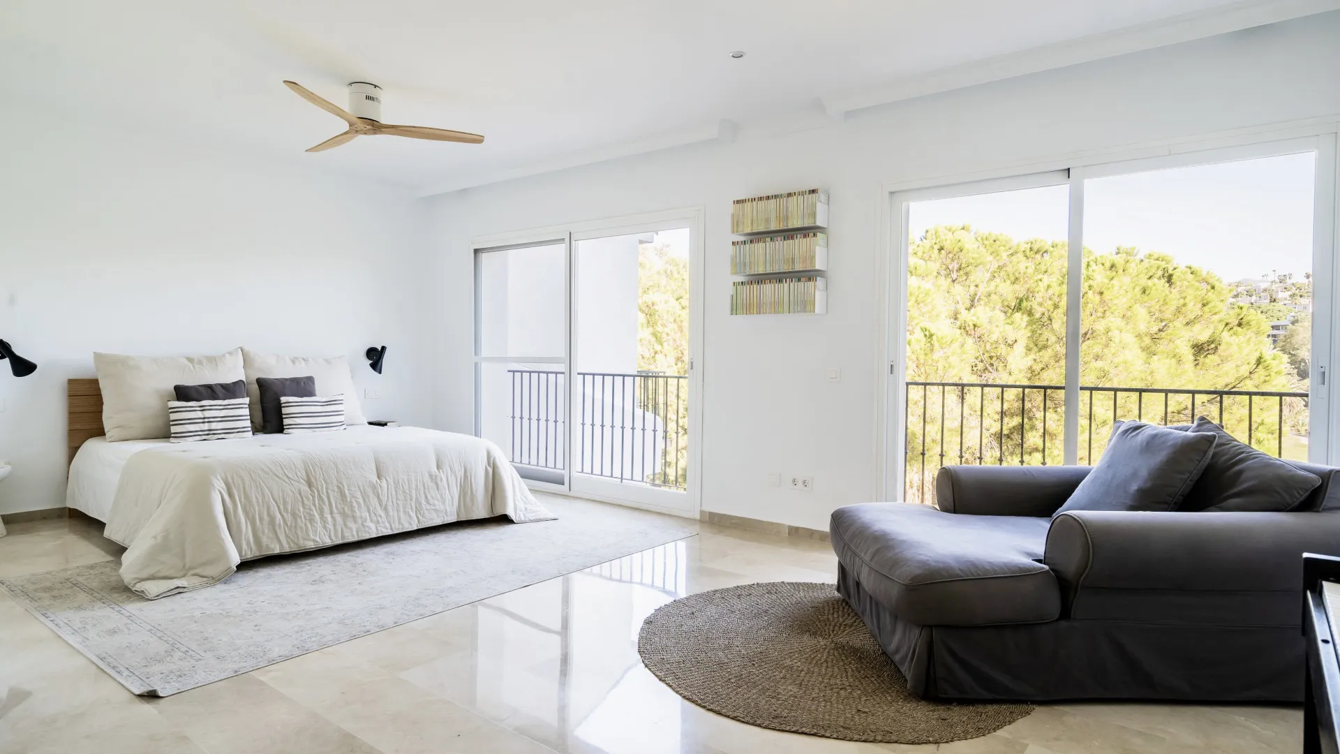 For sale 4 bedrooms town house in La Quinta